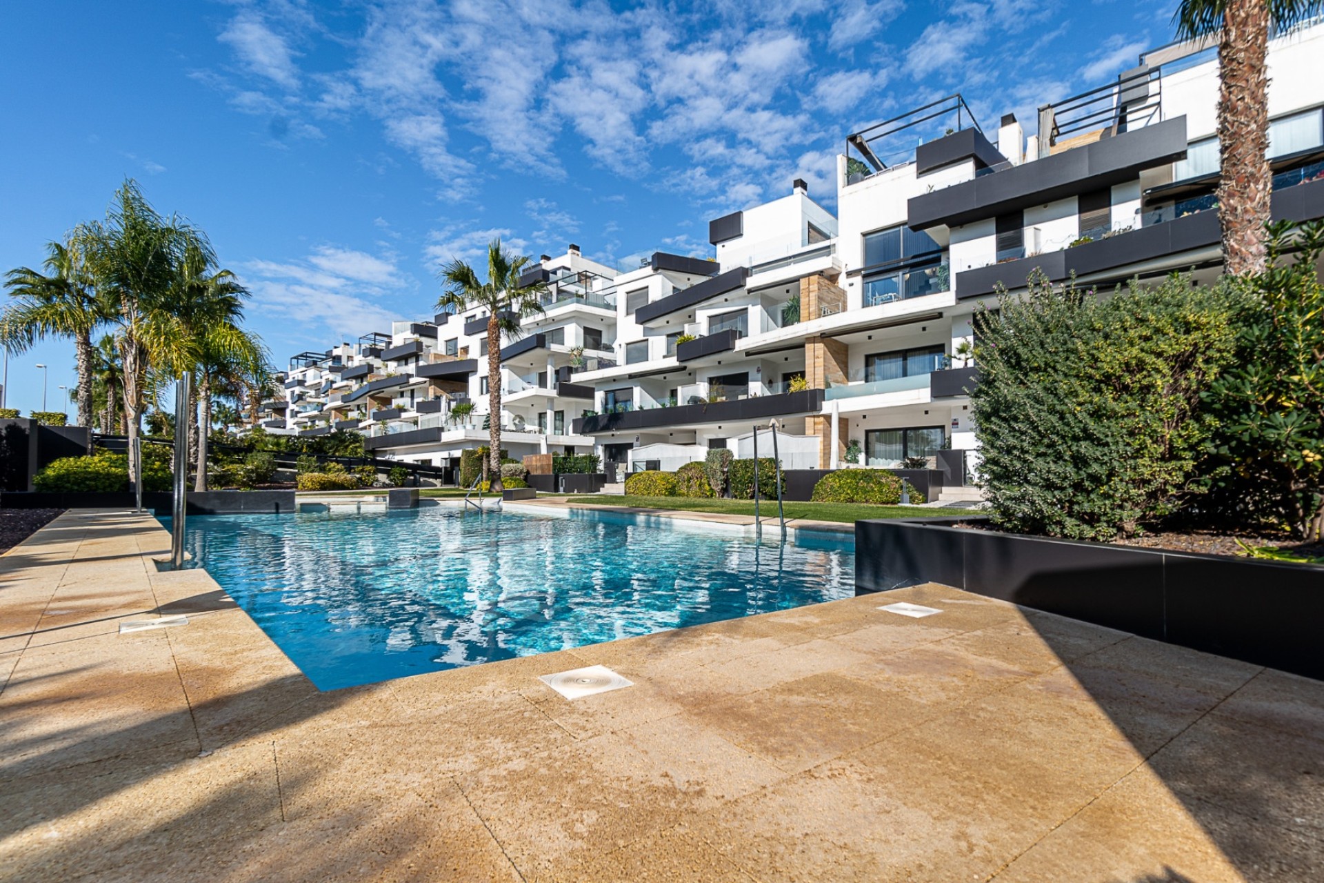 Resale - Wohnung / Apartment -
Los Dolses