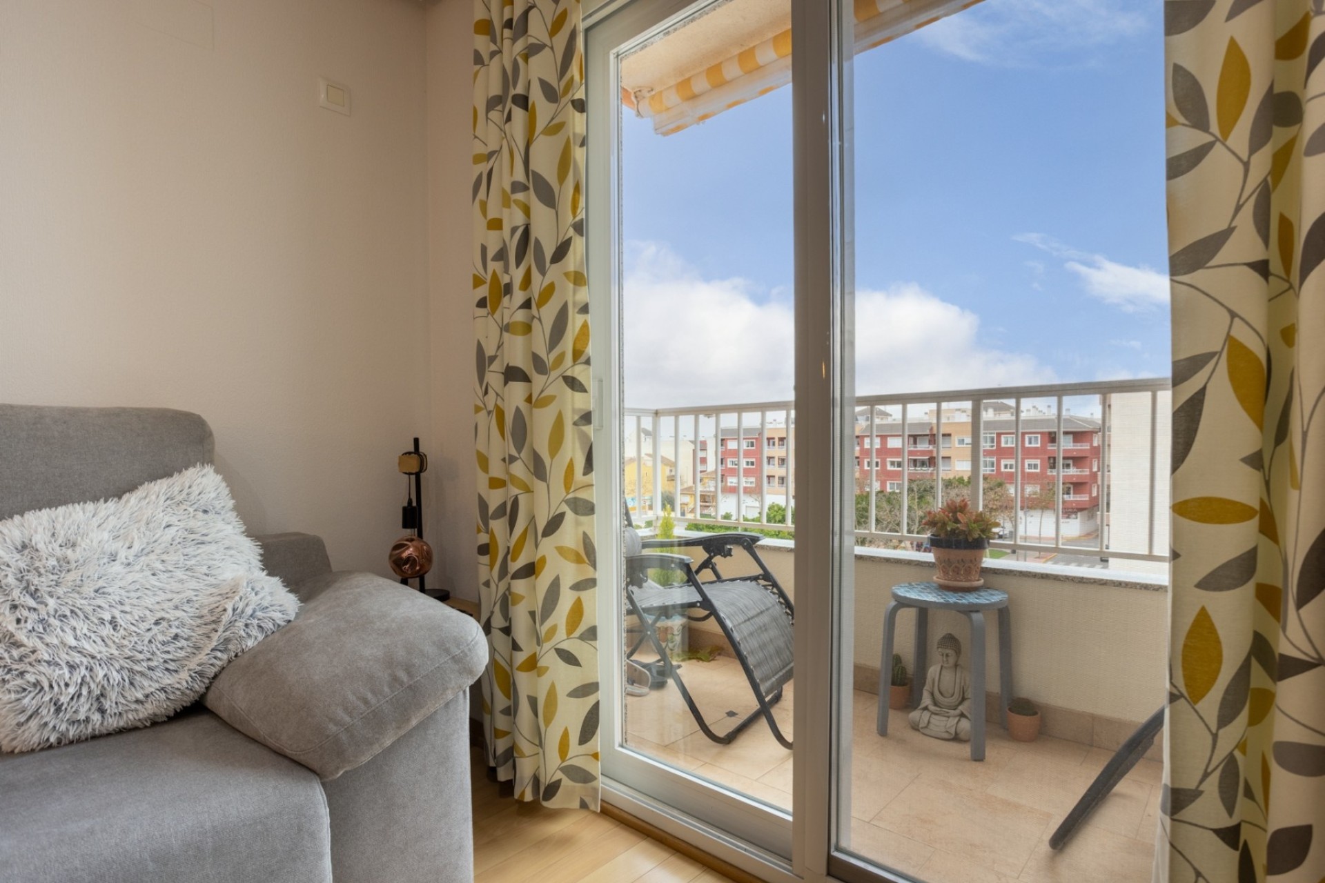 Resale - Wohnung / Apartment -
Los Montesinos