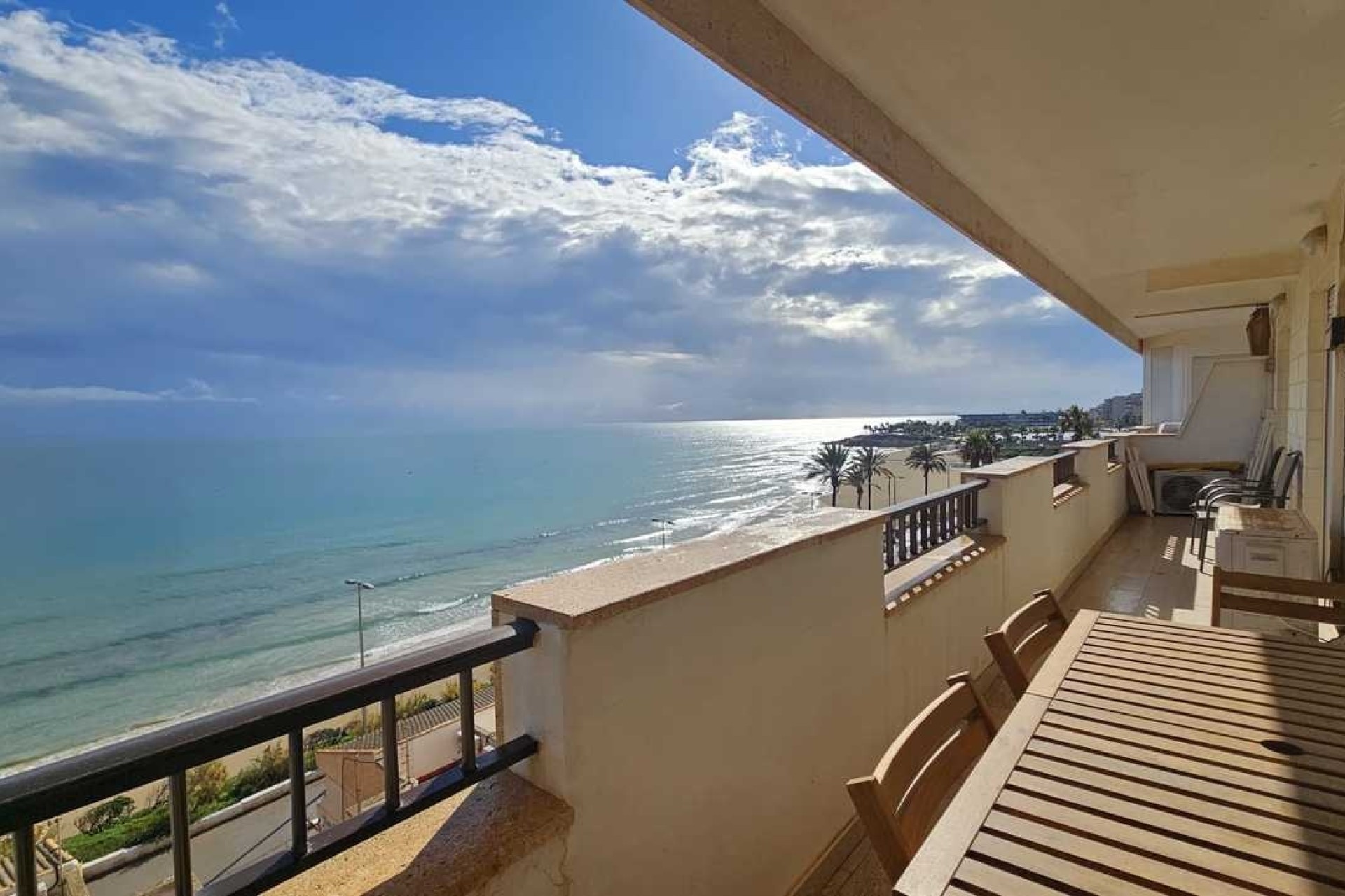 Resale - Wohnung / Apartment -
Mil Palmeras - Costa Blanca
