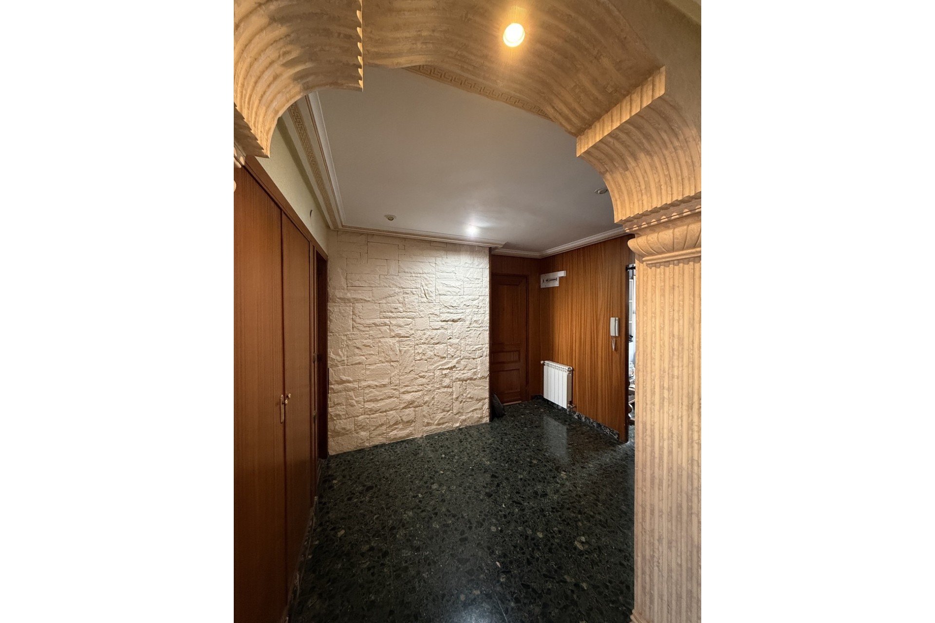 Resale - Wohnung / Apartment -
Onil - Costa Blanca