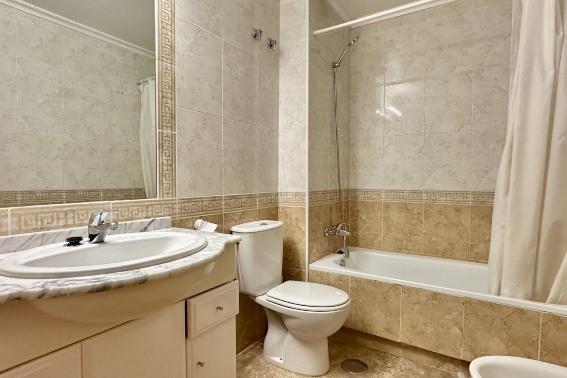 Resale - Wohnung / Apartment -
Orihuela Costa - Cabo Roig