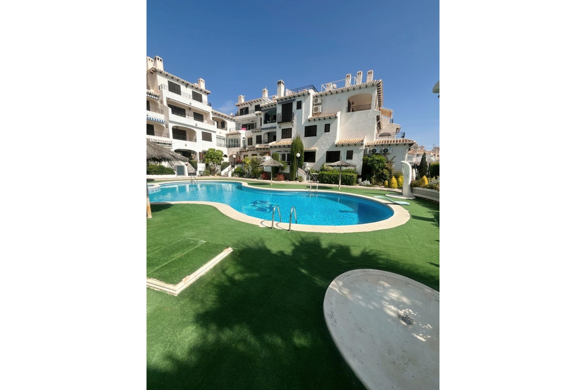 Resale - Wohnung / Apartment -
Orihuela Costa - Cabo Roig