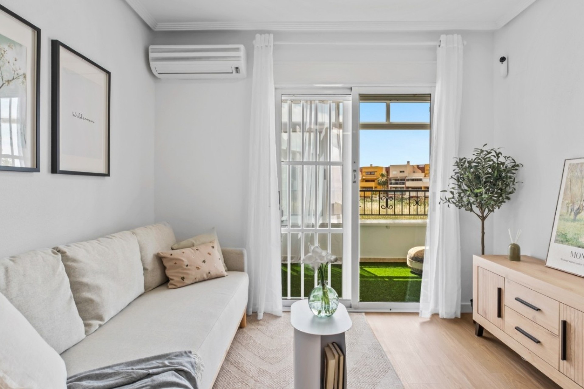 Resale - Wohnung / Apartment -
Orihuela Costa - La Florida