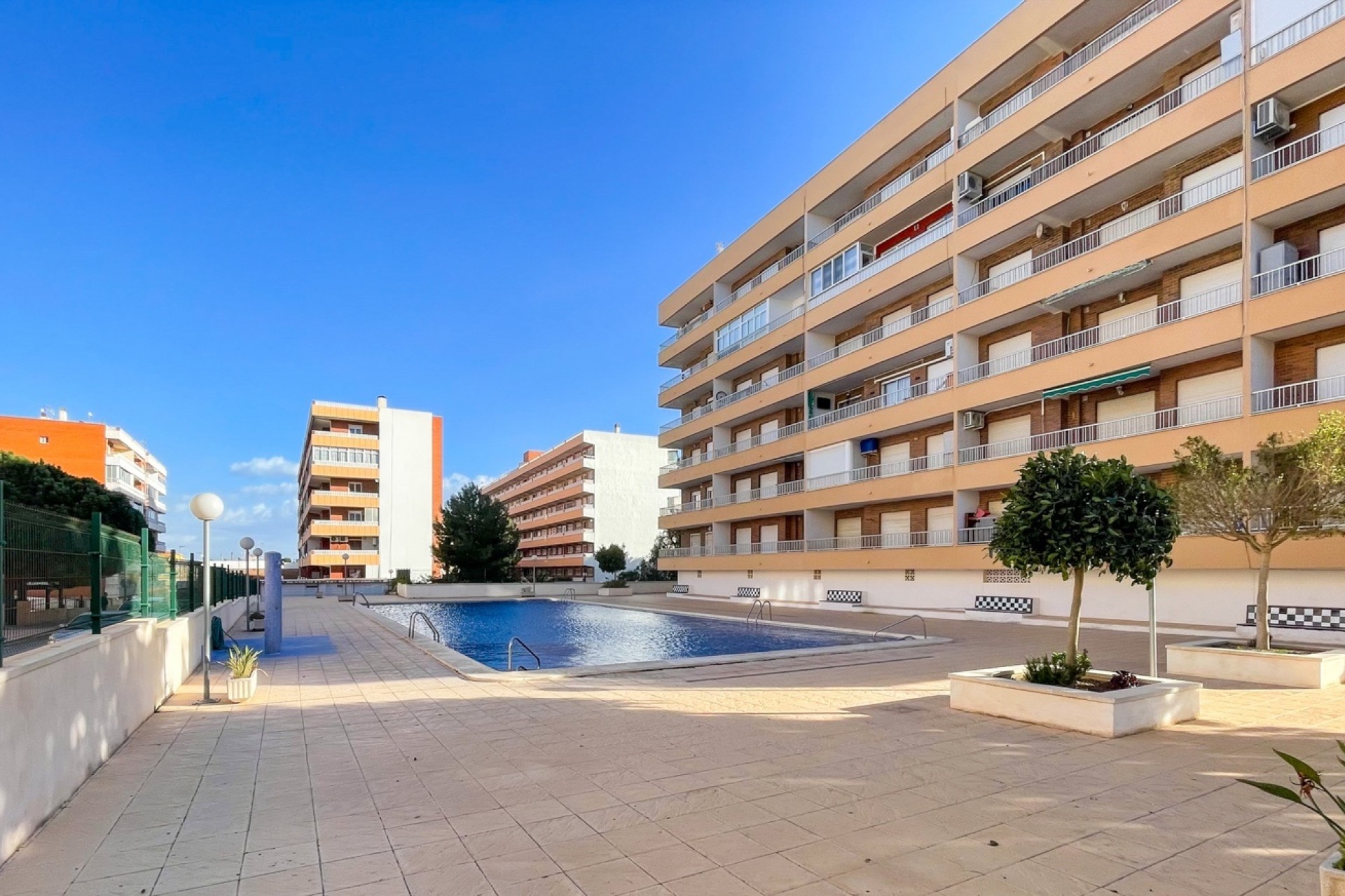 Resale - Wohnung / Apartment -
Orihuela Costa - Punta Prima