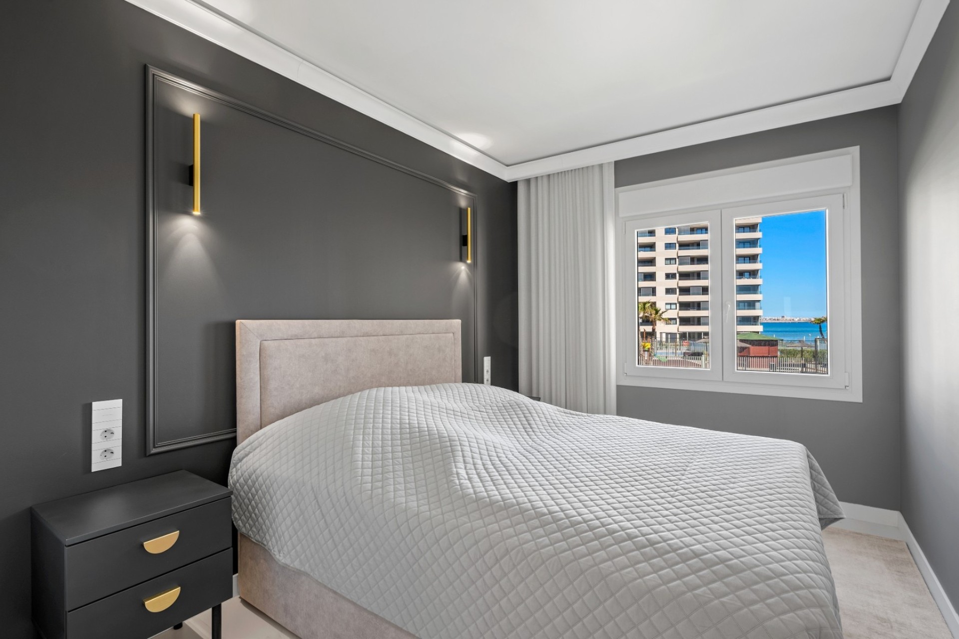 Resale - Wohnung / Apartment -
Orihuela Costa - Punta Prima
