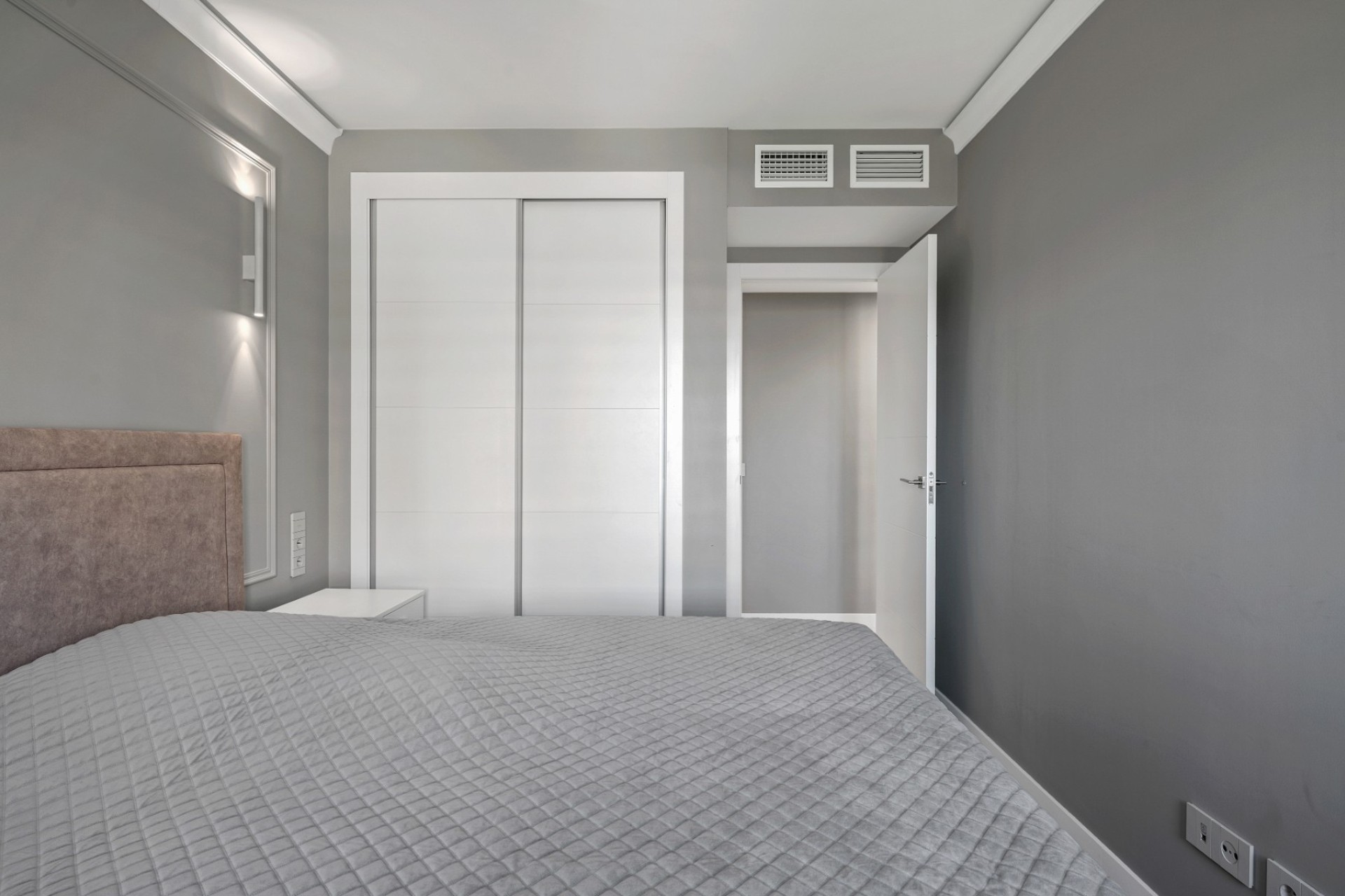 Resale - Wohnung / Apartment -
Orihuela Costa - Punta Prima