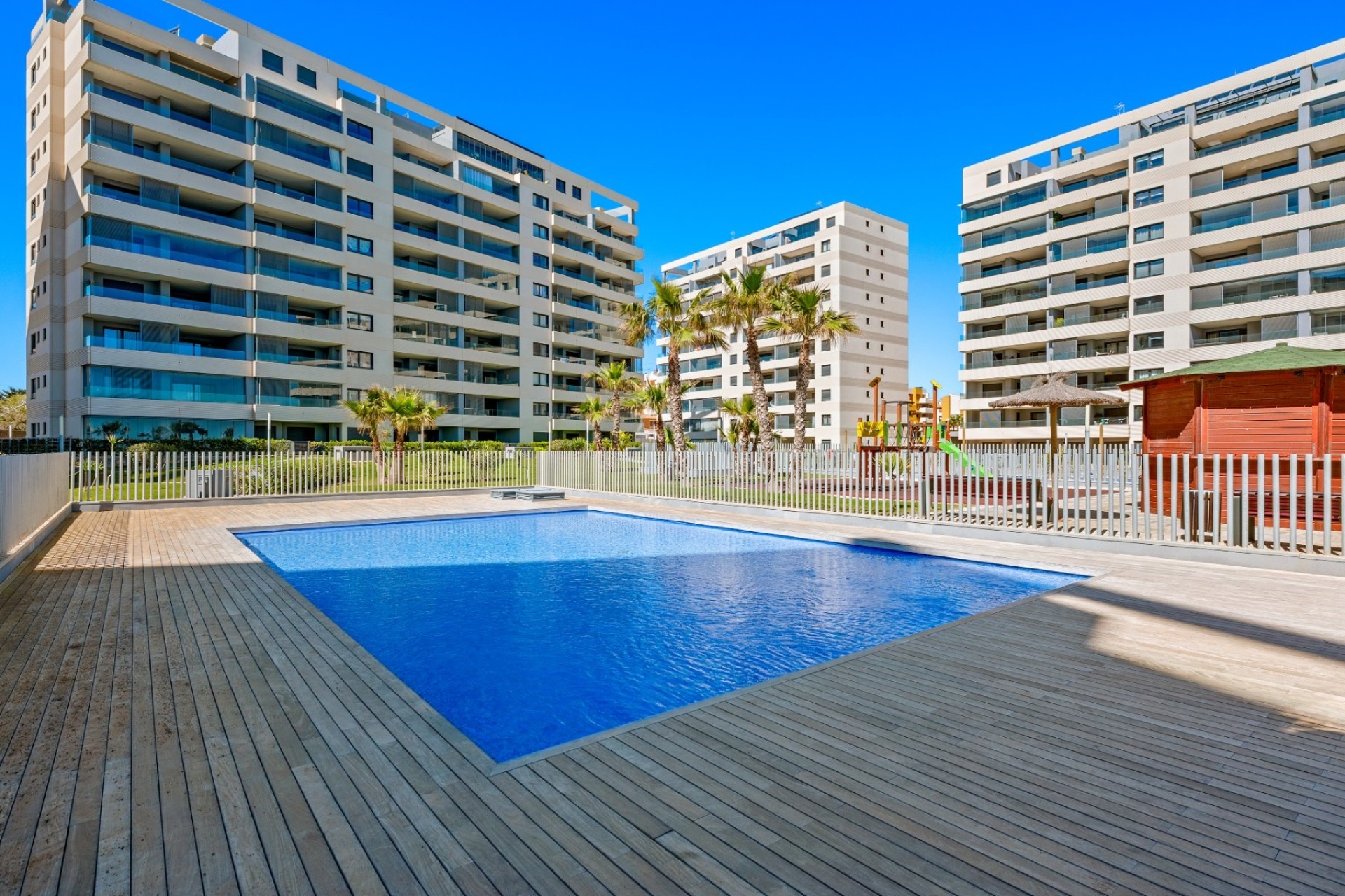 Resale - Wohnung / Apartment -
Orihuela Costa - Punta Prima