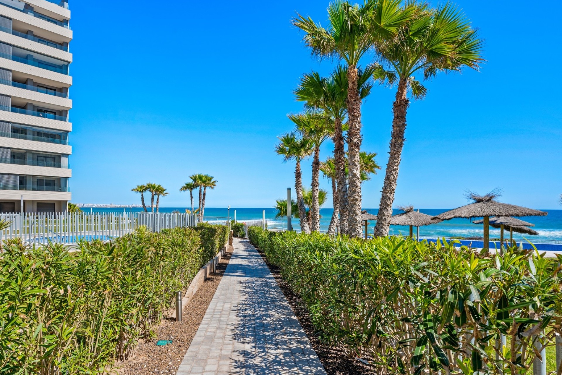 Resale - Wohnung / Apartment -
Orihuela Costa - Punta Prima