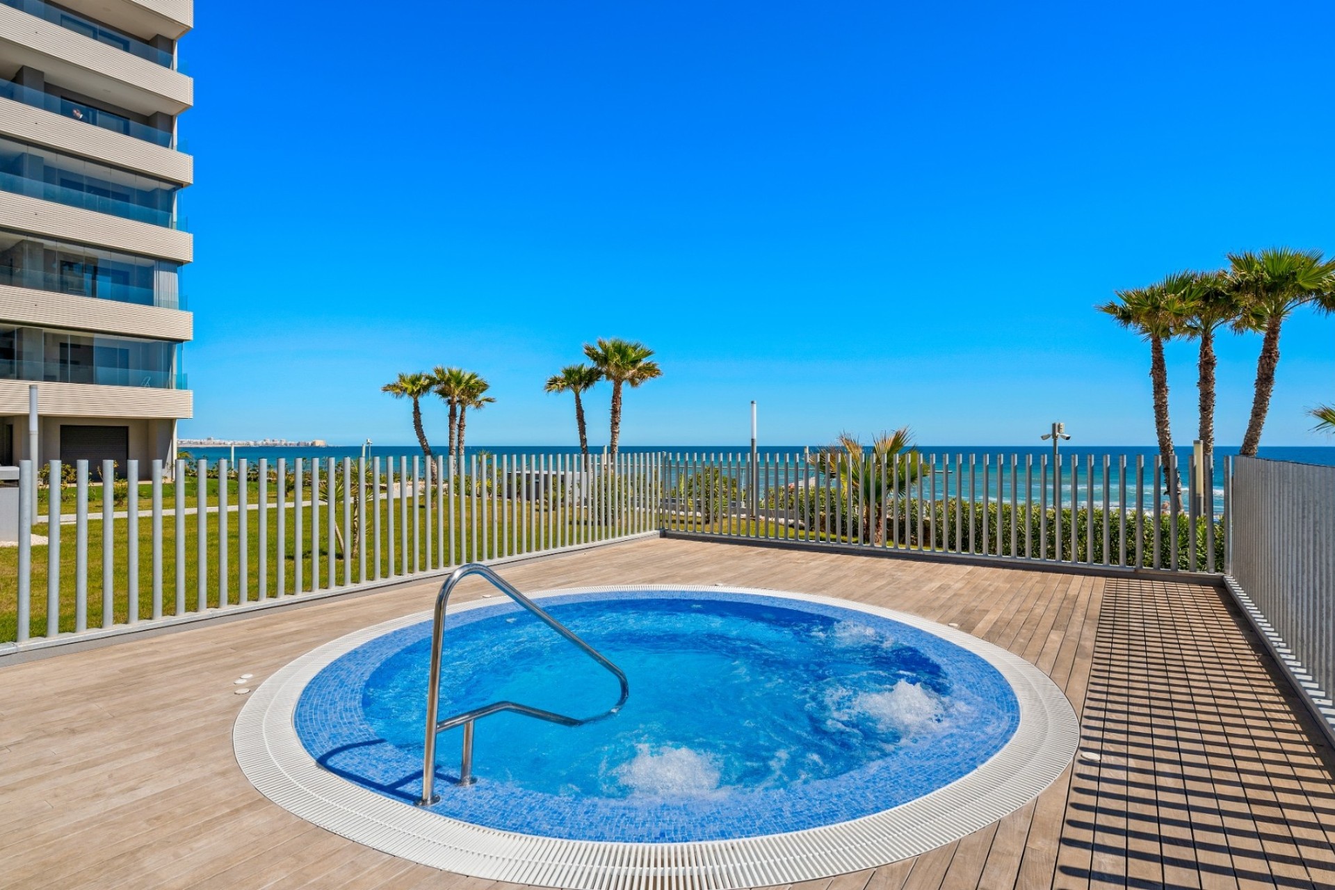 Resale - Wohnung / Apartment -
Orihuela Costa - Punta Prima