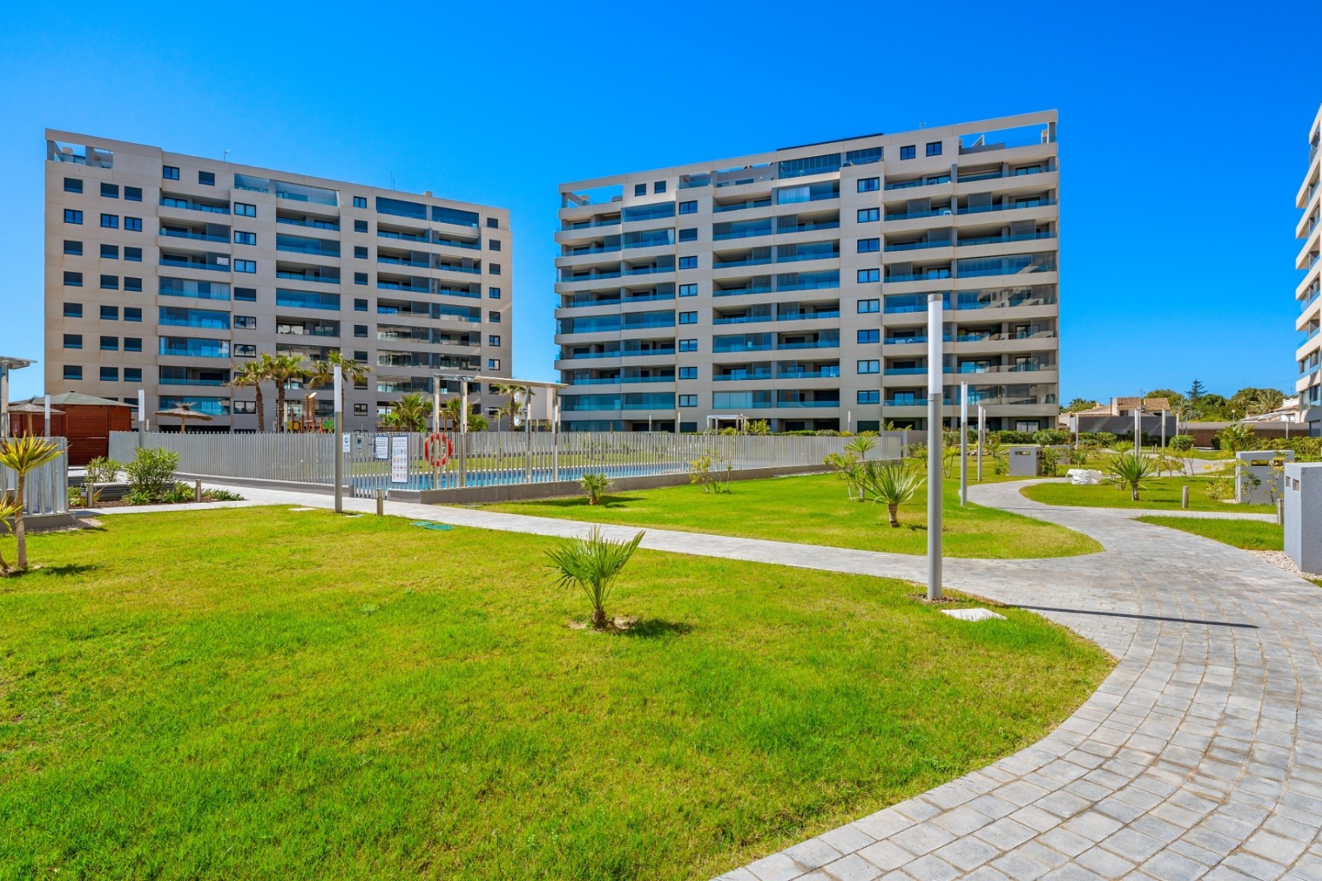 Resale - Wohnung / Apartment -
Orihuela Costa - Punta Prima