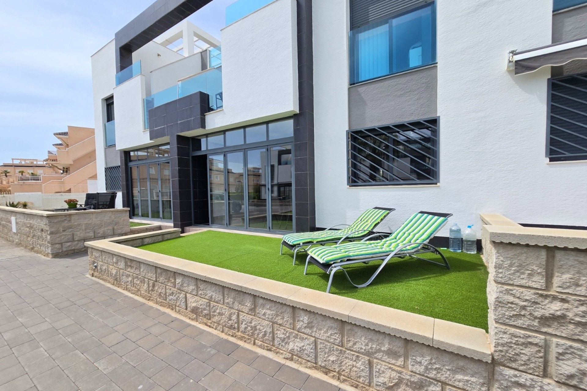 Resale - Wohnung / Apartment -
Orihuela Costa - Punta Prima *