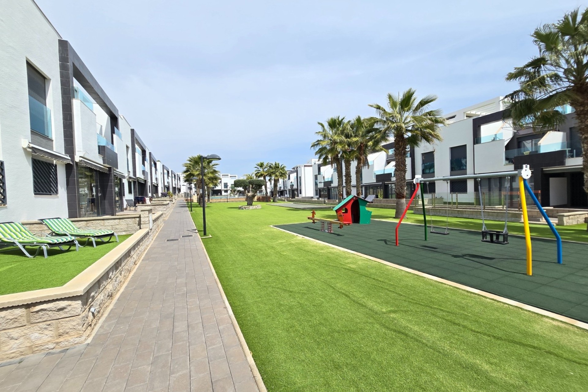 Resale - Wohnung / Apartment -
Orihuela Costa - Punta Prima *