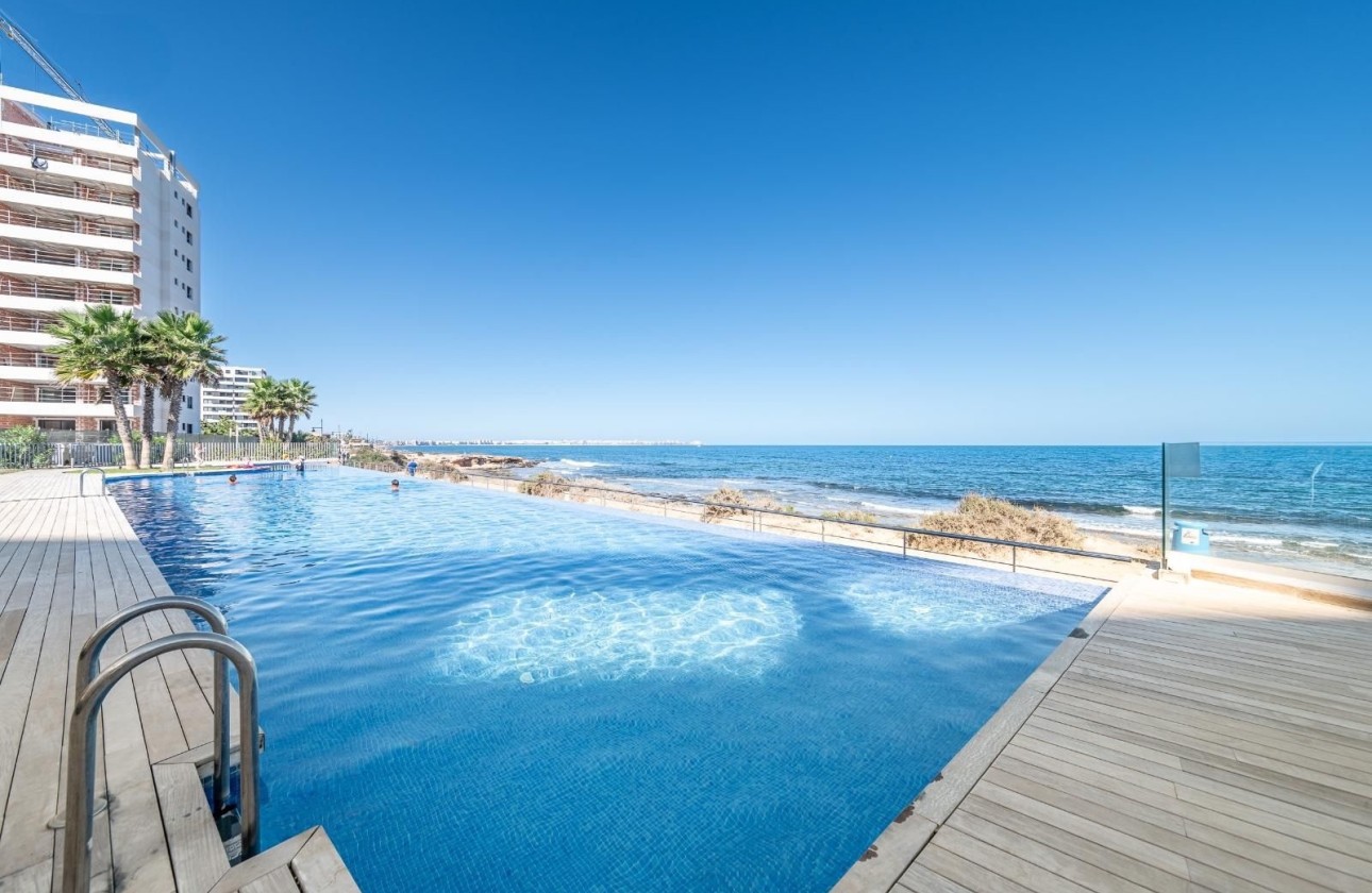 Resale - Wohnung / Apartment -
Orihuela Costa - Punta Prima