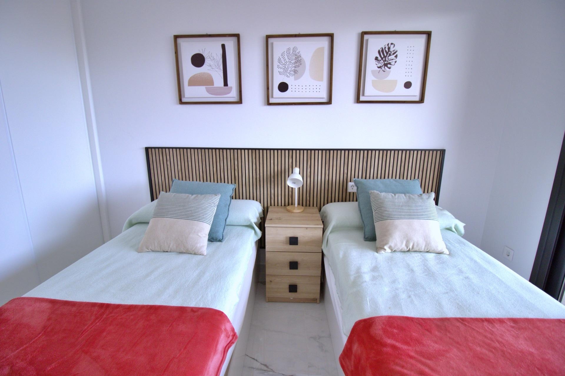 Resale - Wohnung / Apartment -
Orihuela Costa - Punta Prima