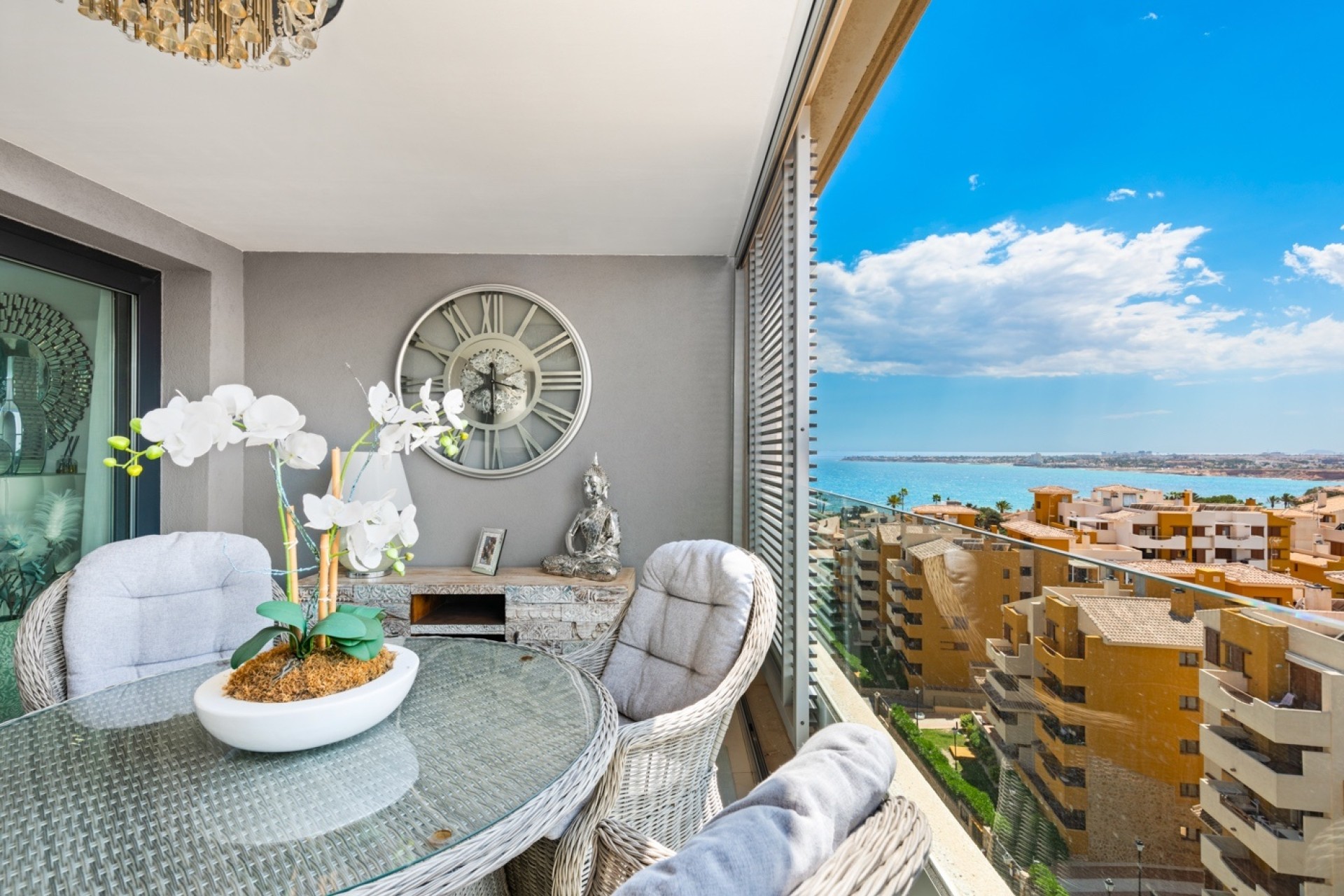 Resale - Wohnung / Apartment -
Orihuela Costa - Punta Prima