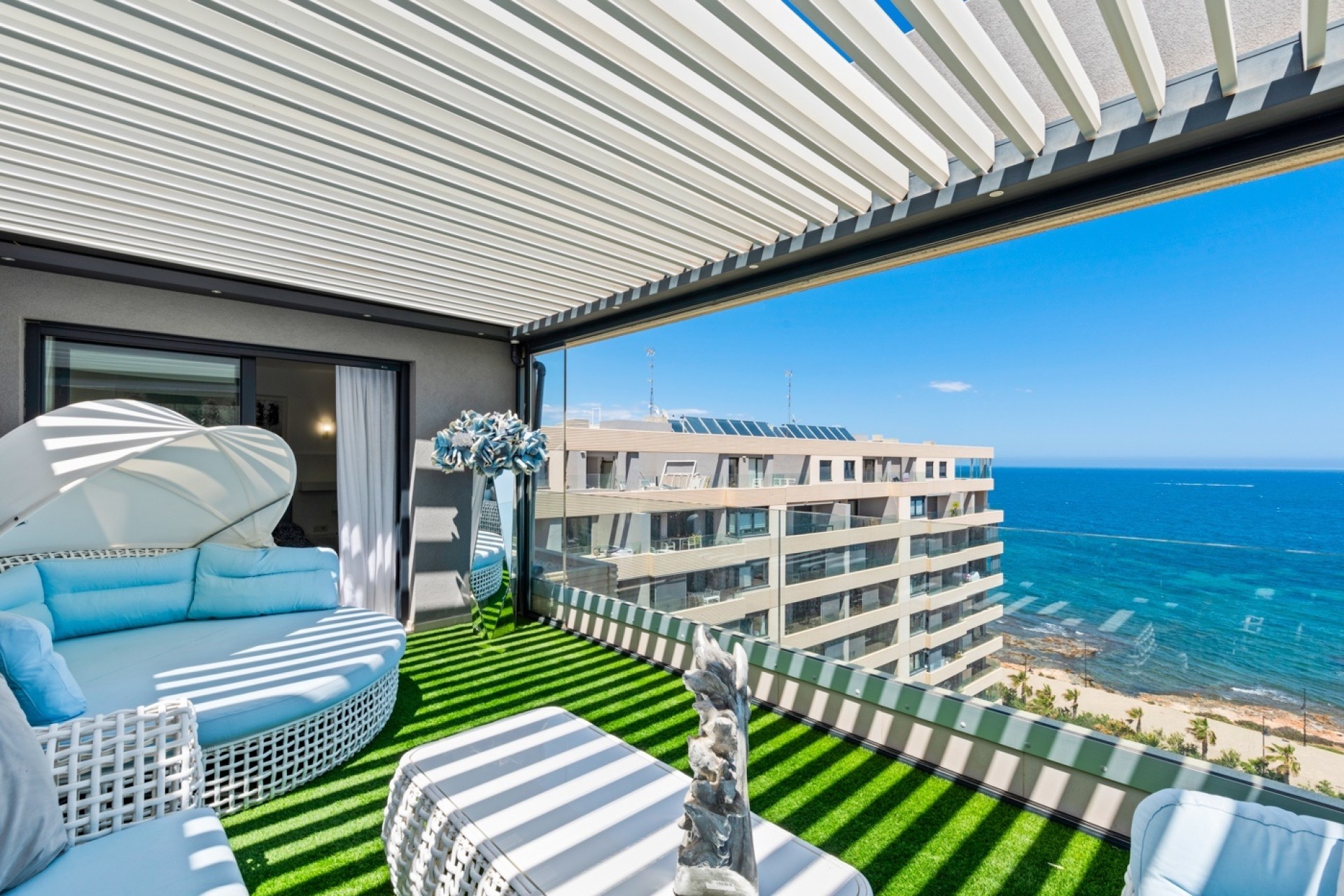 Resale - Wohnung / Apartment -
Orihuela Costa - Punta Prima