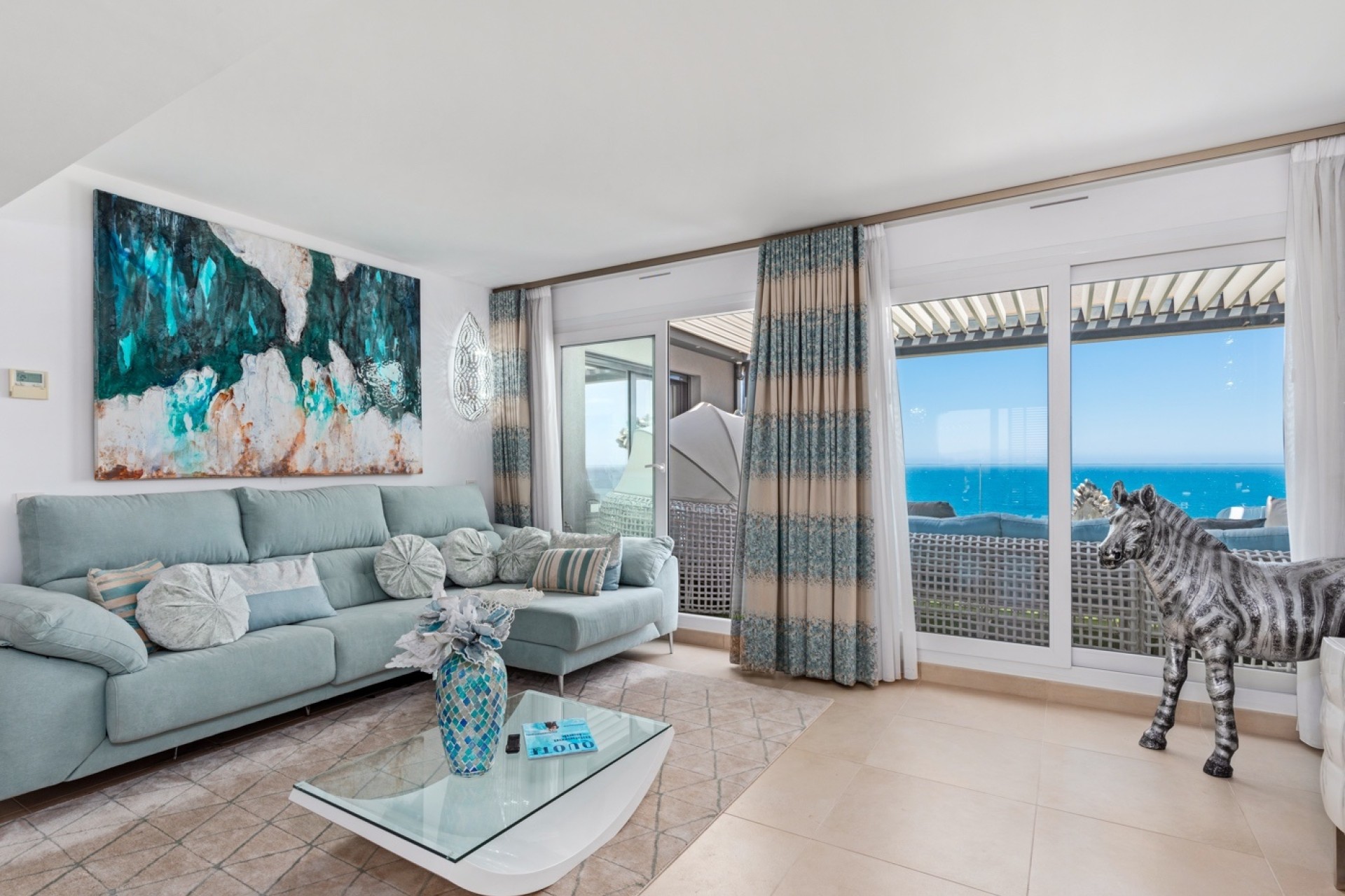 Resale - Wohnung / Apartment -
Orihuela Costa - Punta Prima