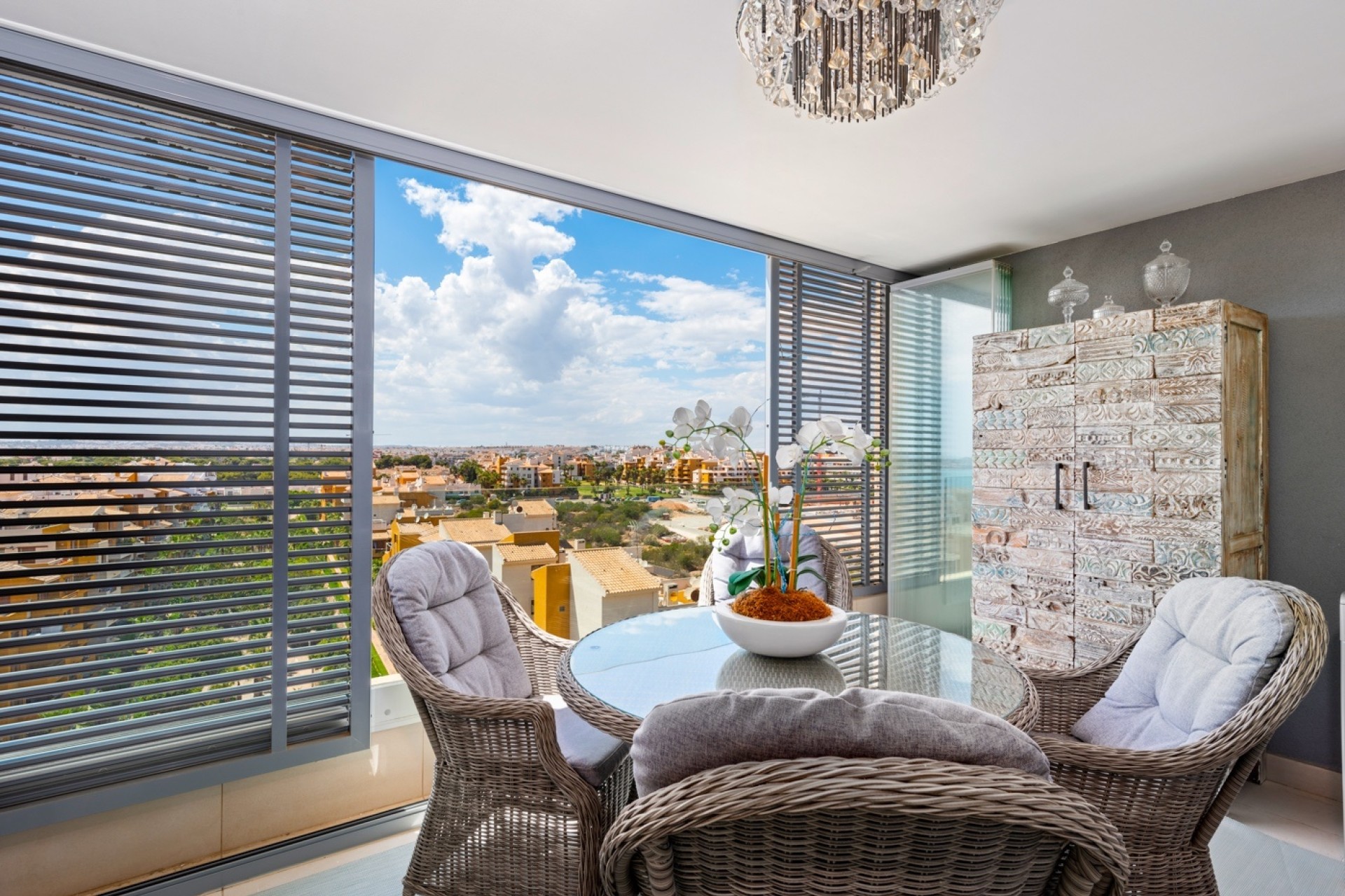 Resale - Wohnung / Apartment -
Orihuela Costa - Punta Prima