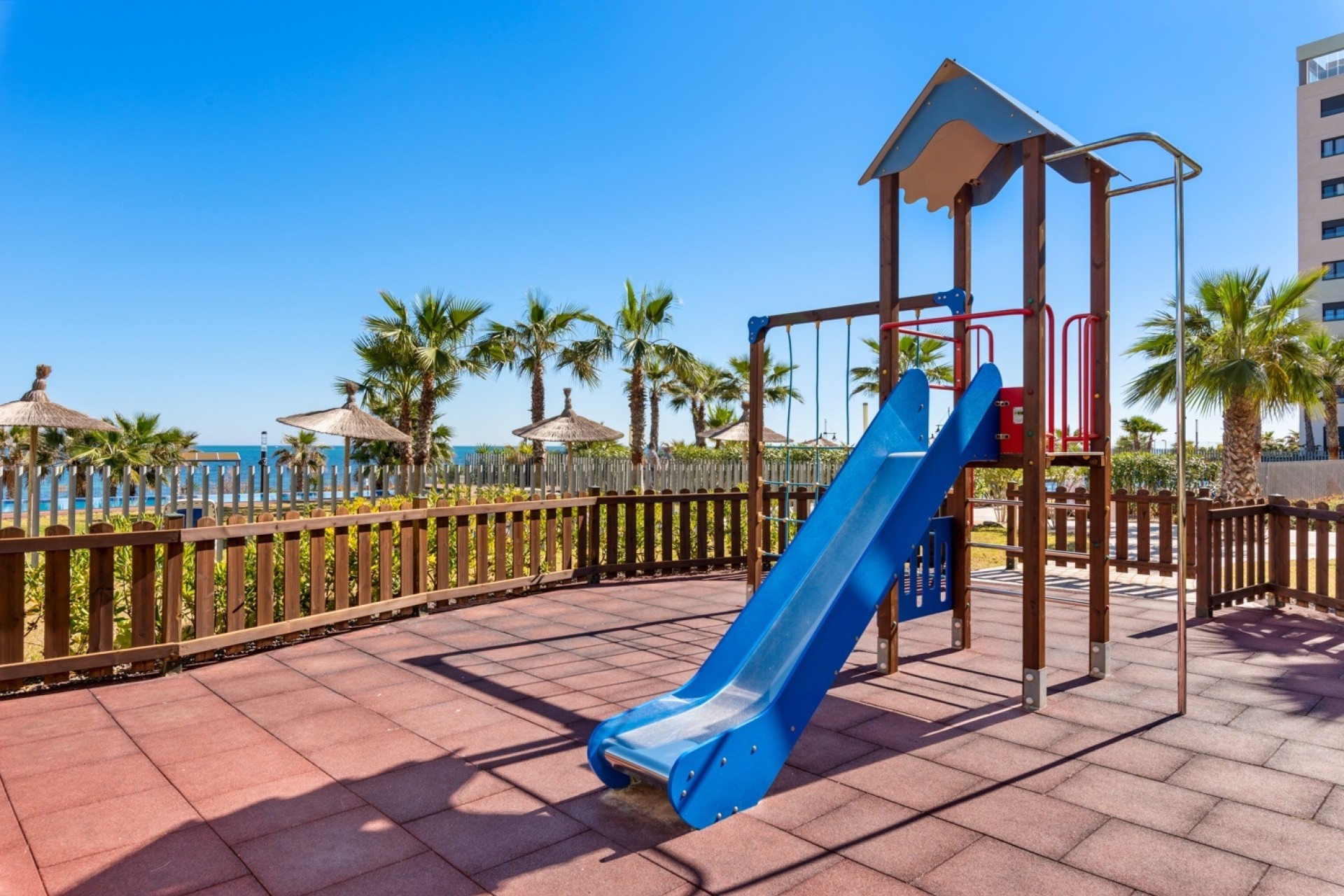 Resale - Wohnung / Apartment -
Orihuela Costa - Punta Prima