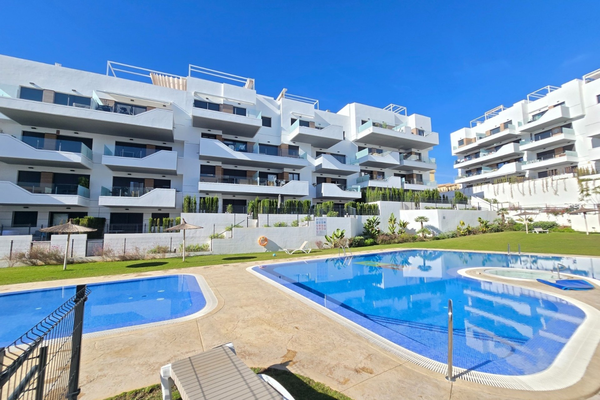 Resale - Wohnung / Apartment -
Orihuela Costa - Villamartín *