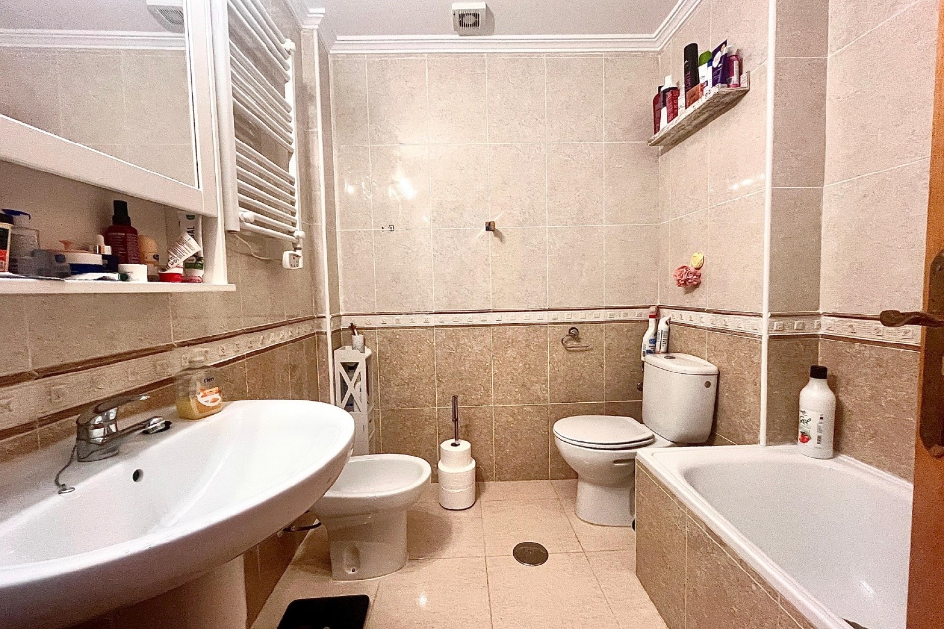 Resale - Wohnung / Apartment -
Orihuela Costa