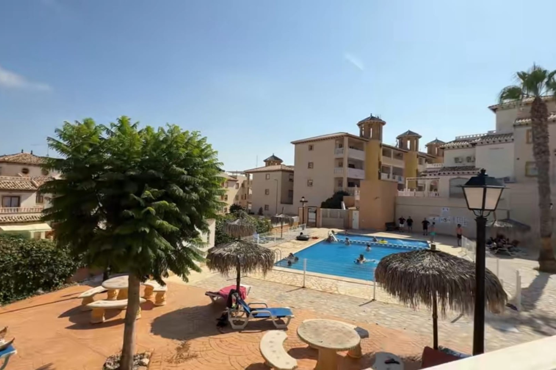 Resale - Wohnung / Apartment -
Orihuela Costa