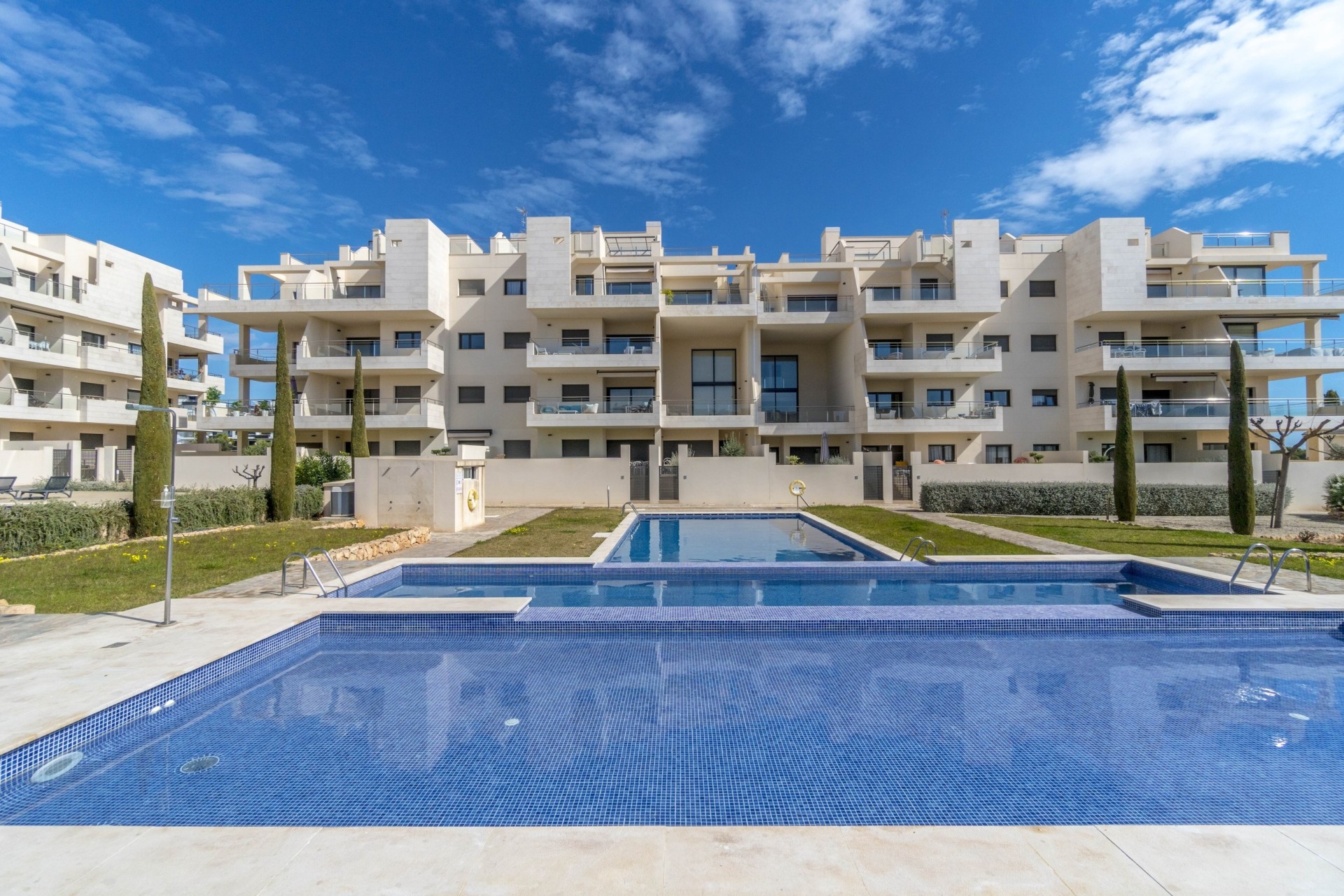 Resale - Wohnung / Apartment -
Orihuela - Orihuela Costa