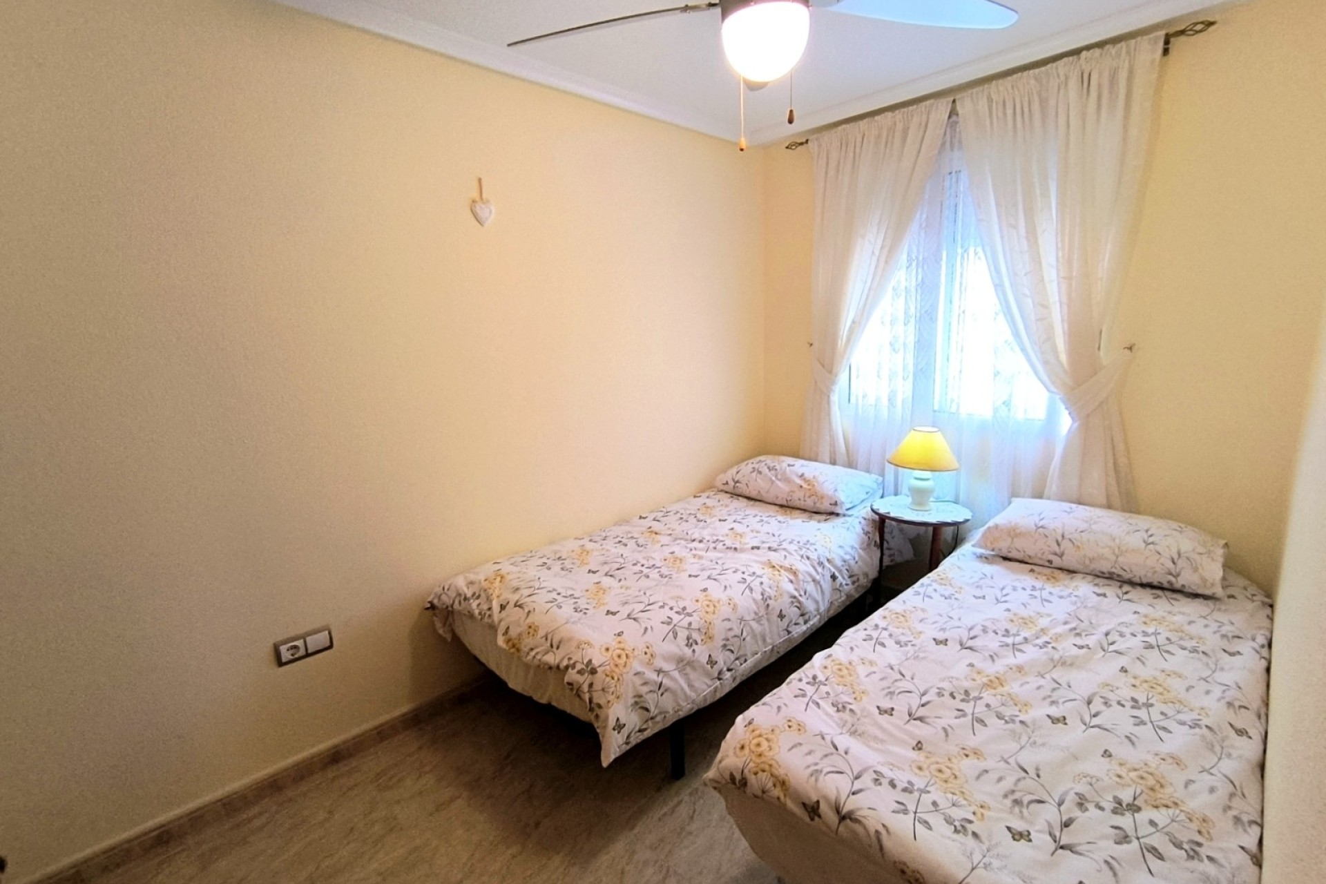 Resale - Wohnung / Apartment -
Orihuela