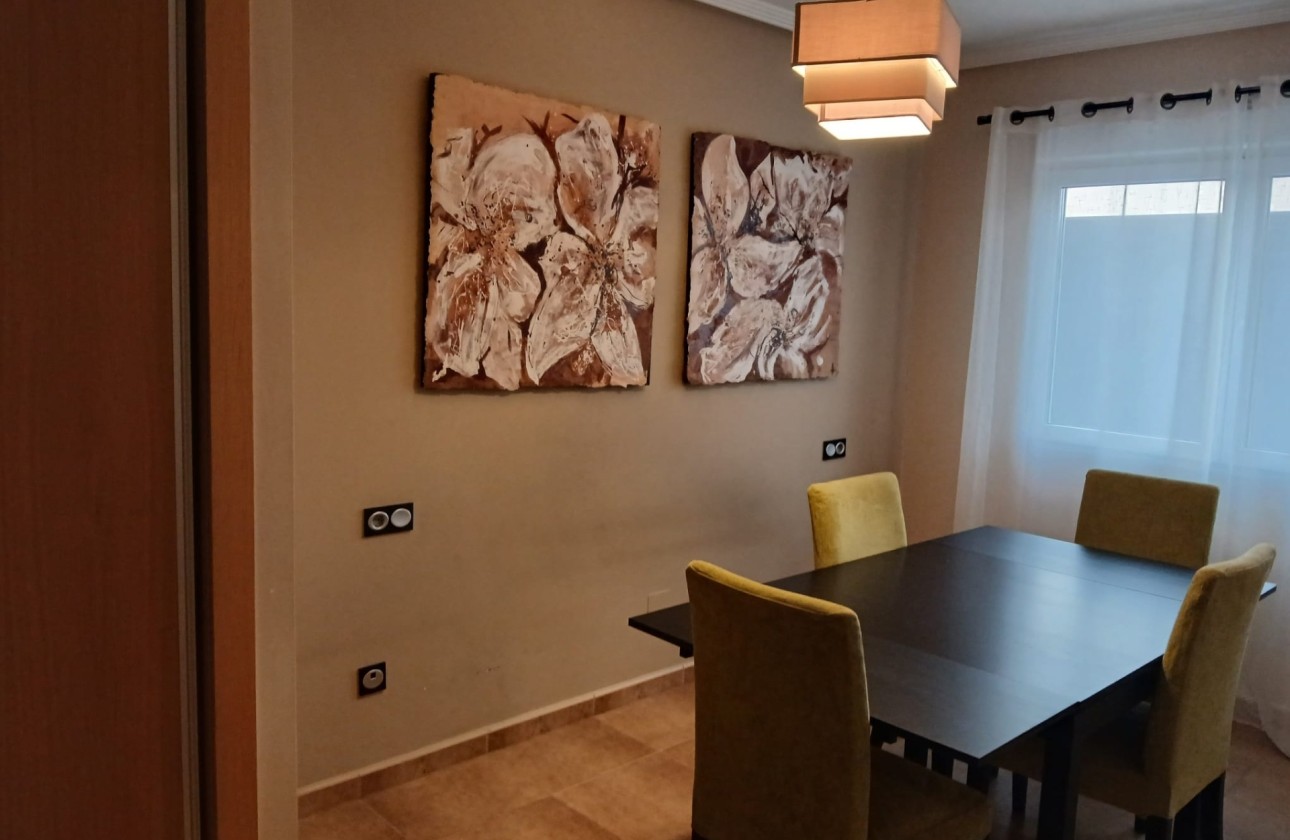 Resale - Wohnung / Apartment -
Pinoso - Pinoso Alicante