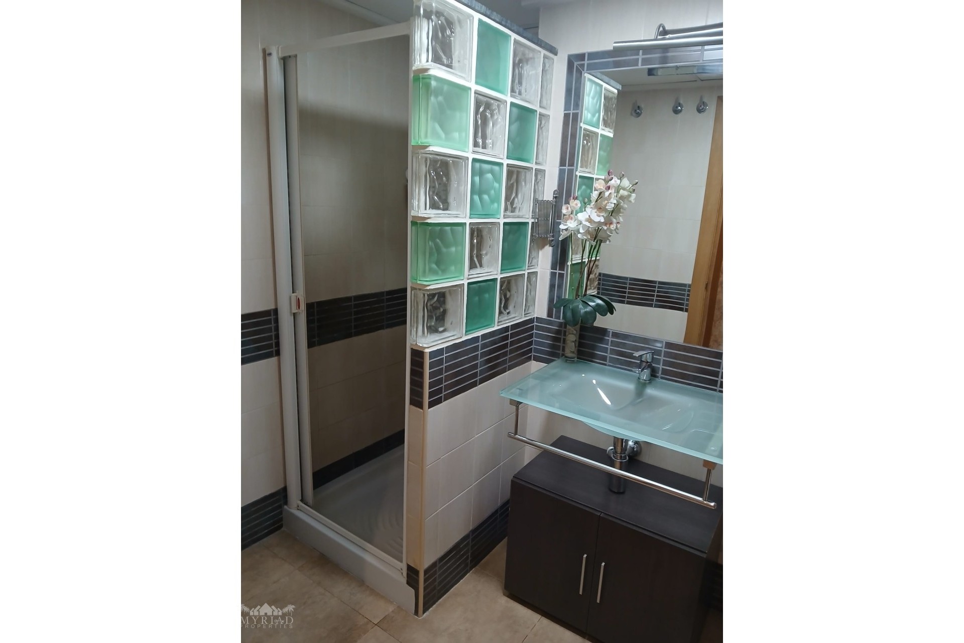 Resale - Wohnung / Apartment -
Pinoso - Pinoso Alicante