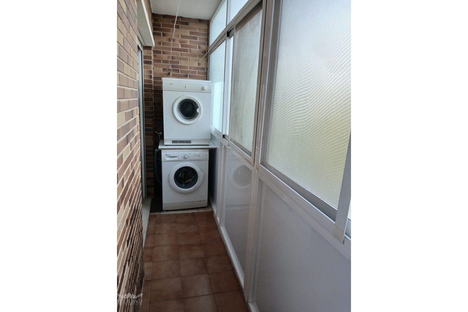 Resale - Wohnung / Apartment -
Pinoso - Pinoso Alicante