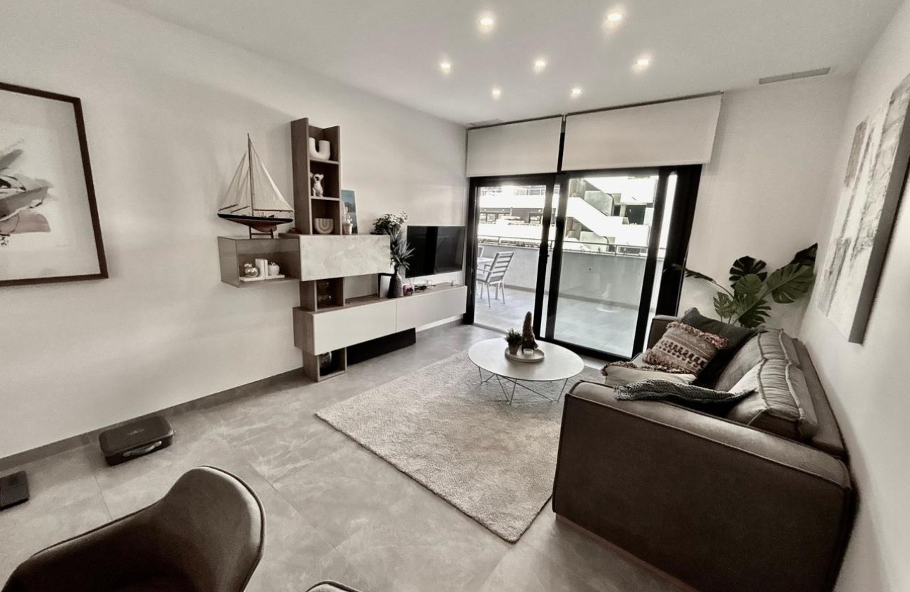 Resale - Wohnung / Apartment -
Playa Flamenca - Costa Blanca
