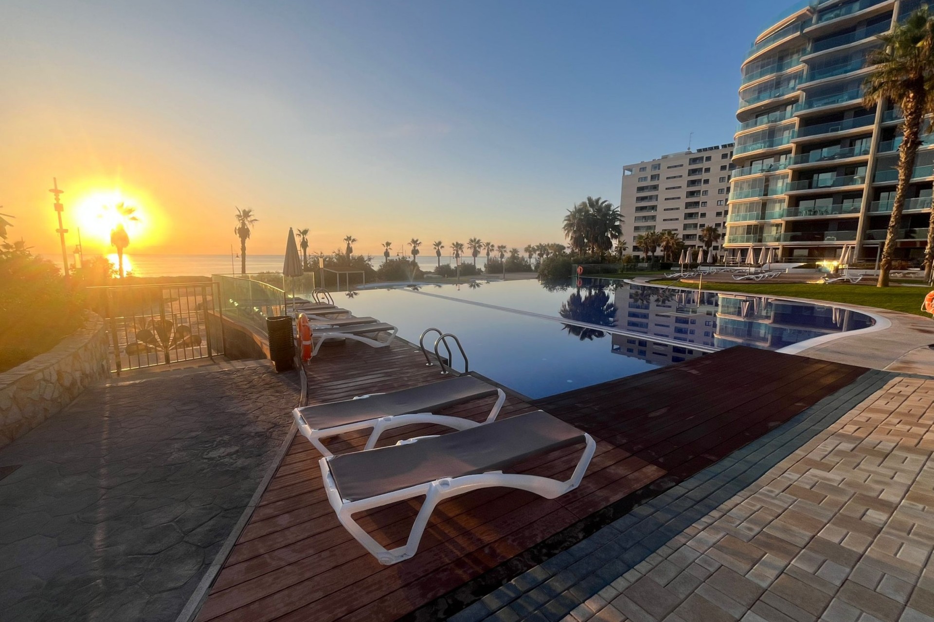 Resale - Wohnung / Apartment -
Punta Prima - Costa Blanca