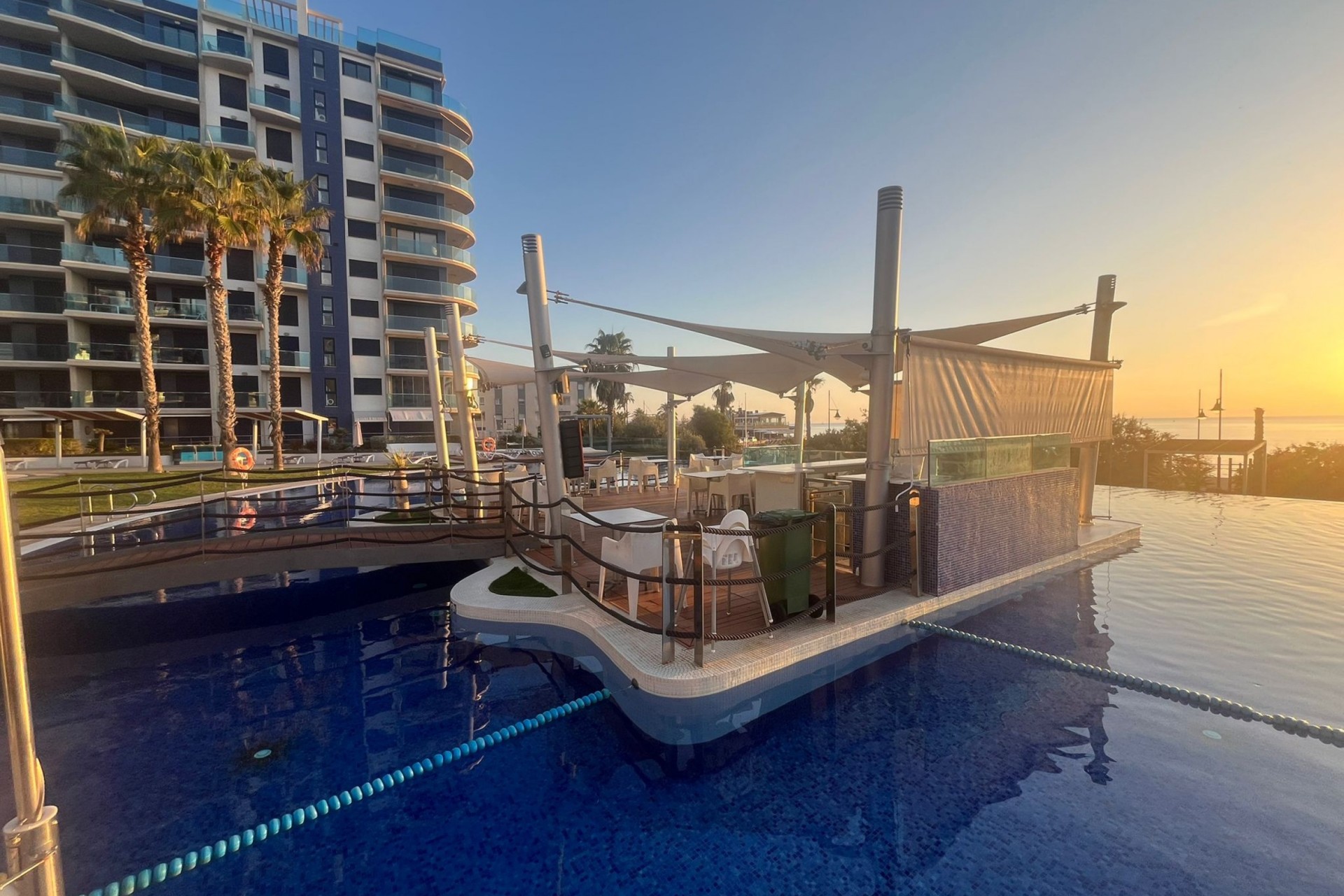 Resale - Wohnung / Apartment -
Punta Prima - Costa Blanca