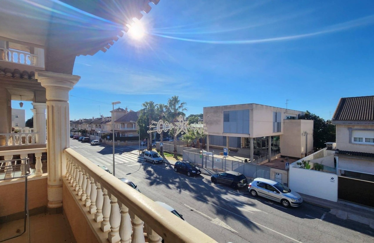Resale - Wohnung / Apartment -
San Javier