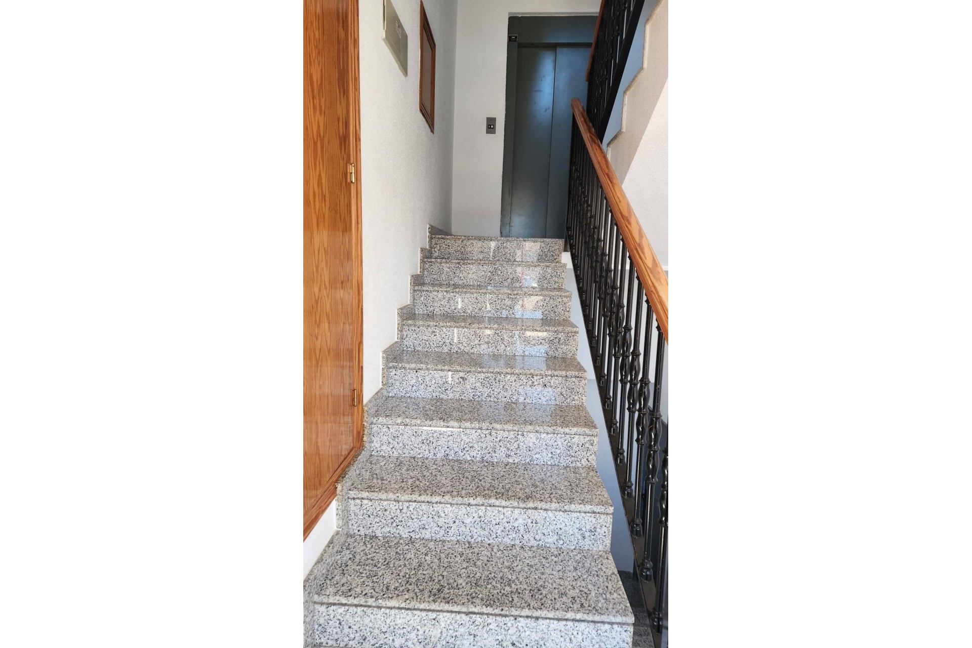 Resale - Wohnung / Apartment -
San Javier