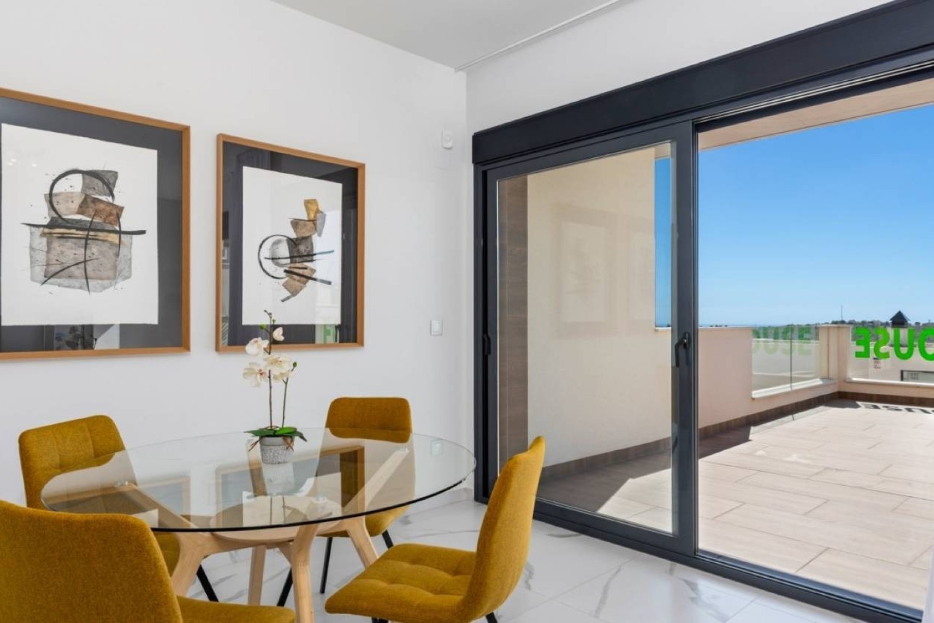 Resale - Wohnung / Apartment -
San Miguel de Salinas - Costa Blanca South