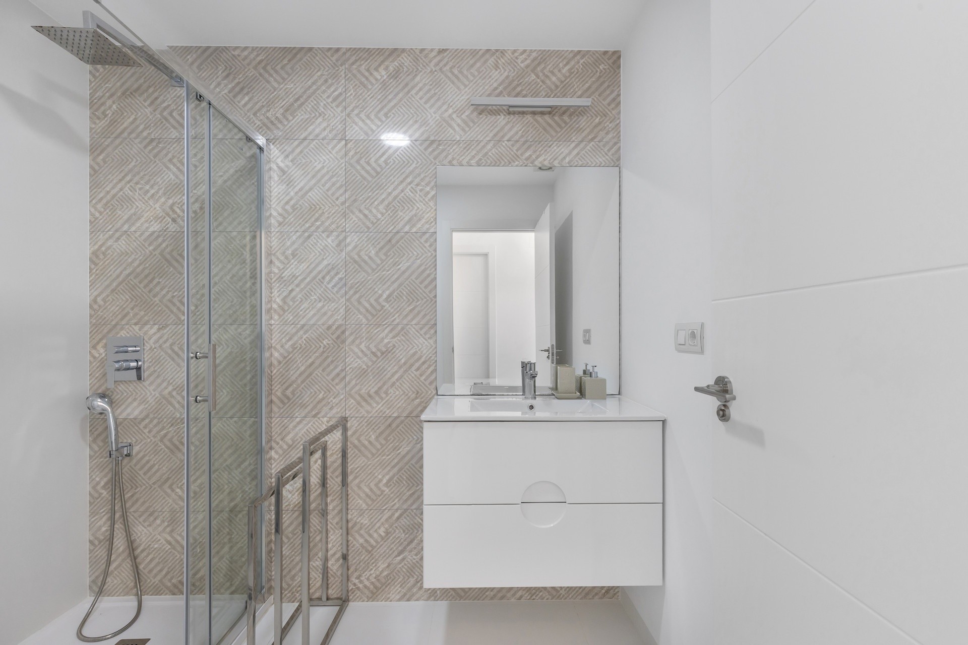 Resale - Wohnung / Apartment -
San Miguel de Salinas - Inland