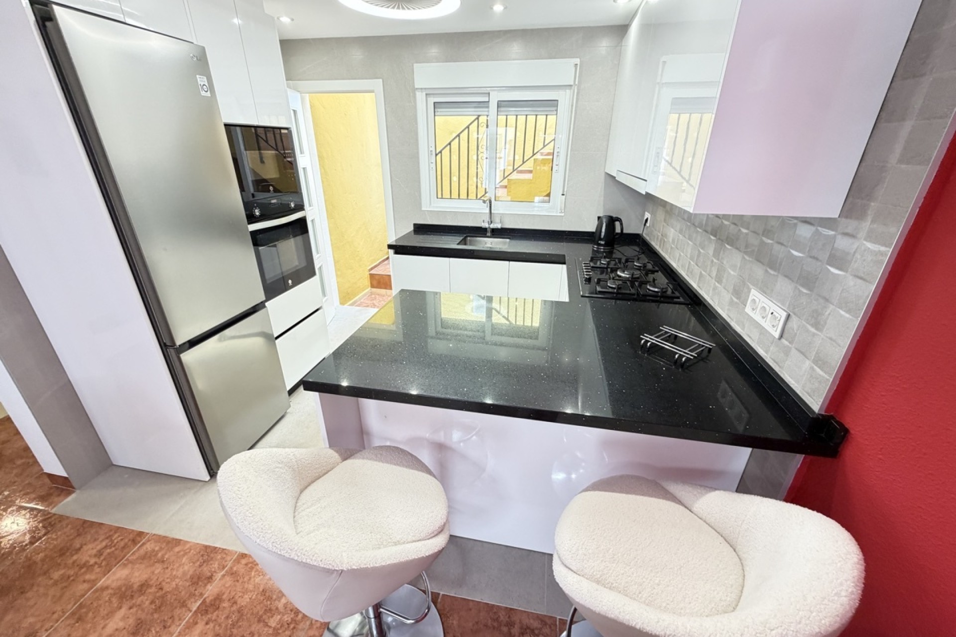 Resale - Wohnung / Apartment -
San Miguel de Salinas