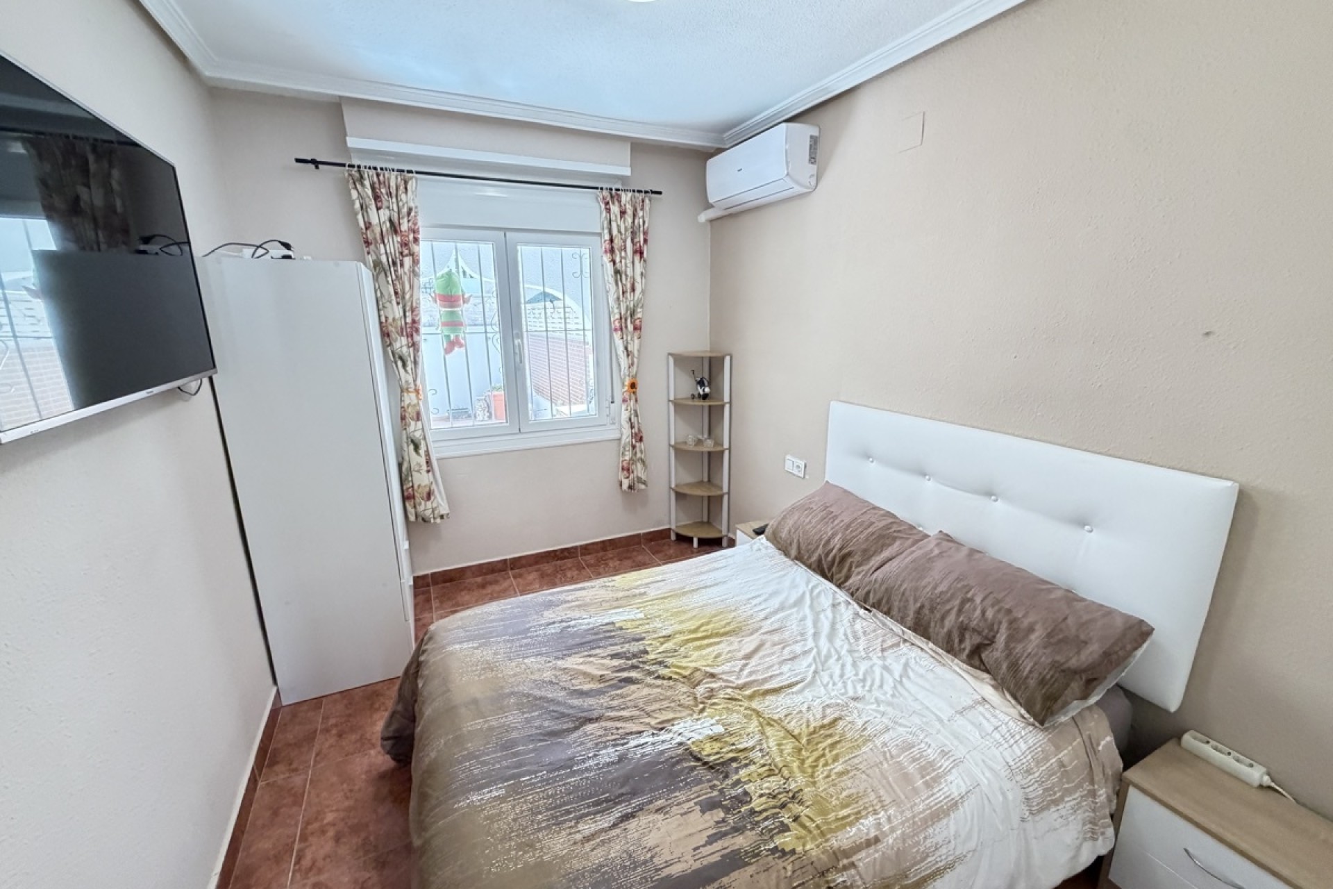 Resale - Wohnung / Apartment -
San Miguel de Salinas
