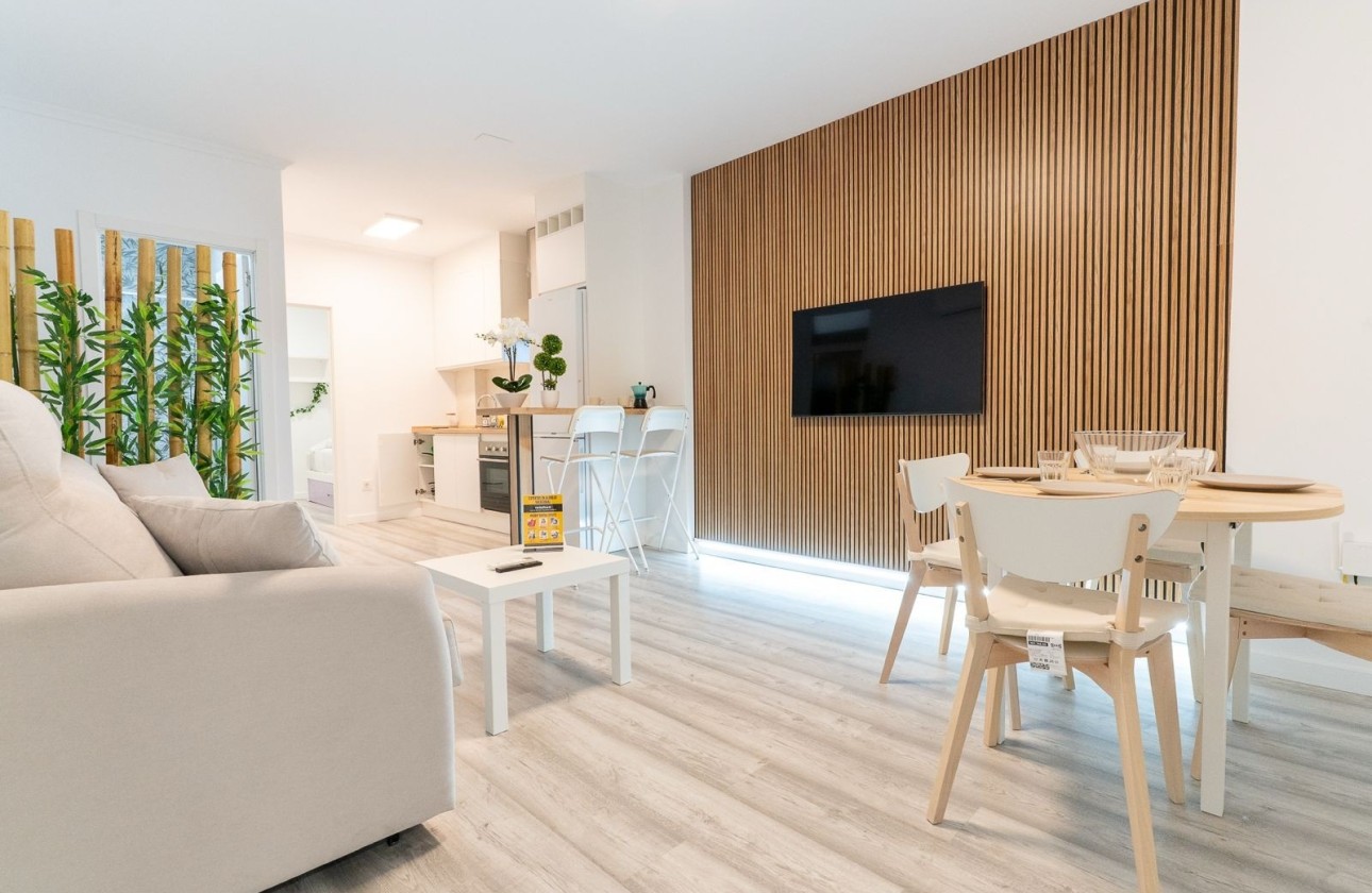 Resale - Wohnung / Apartment -
Santa Pola - Gran Alacant
