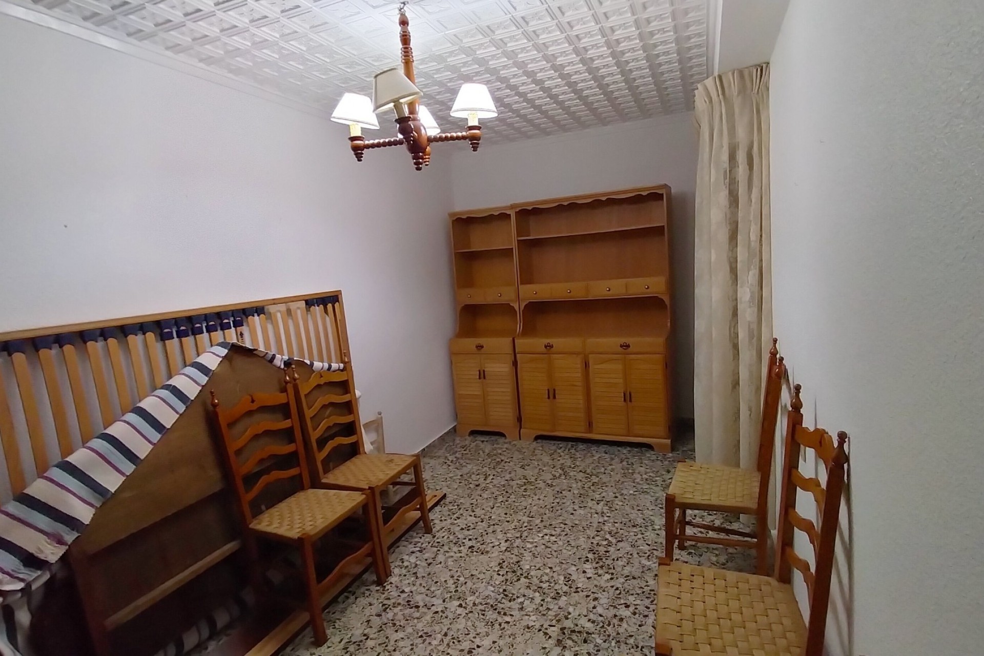 Resale - Wohnung / Apartment -
Sax - Inland