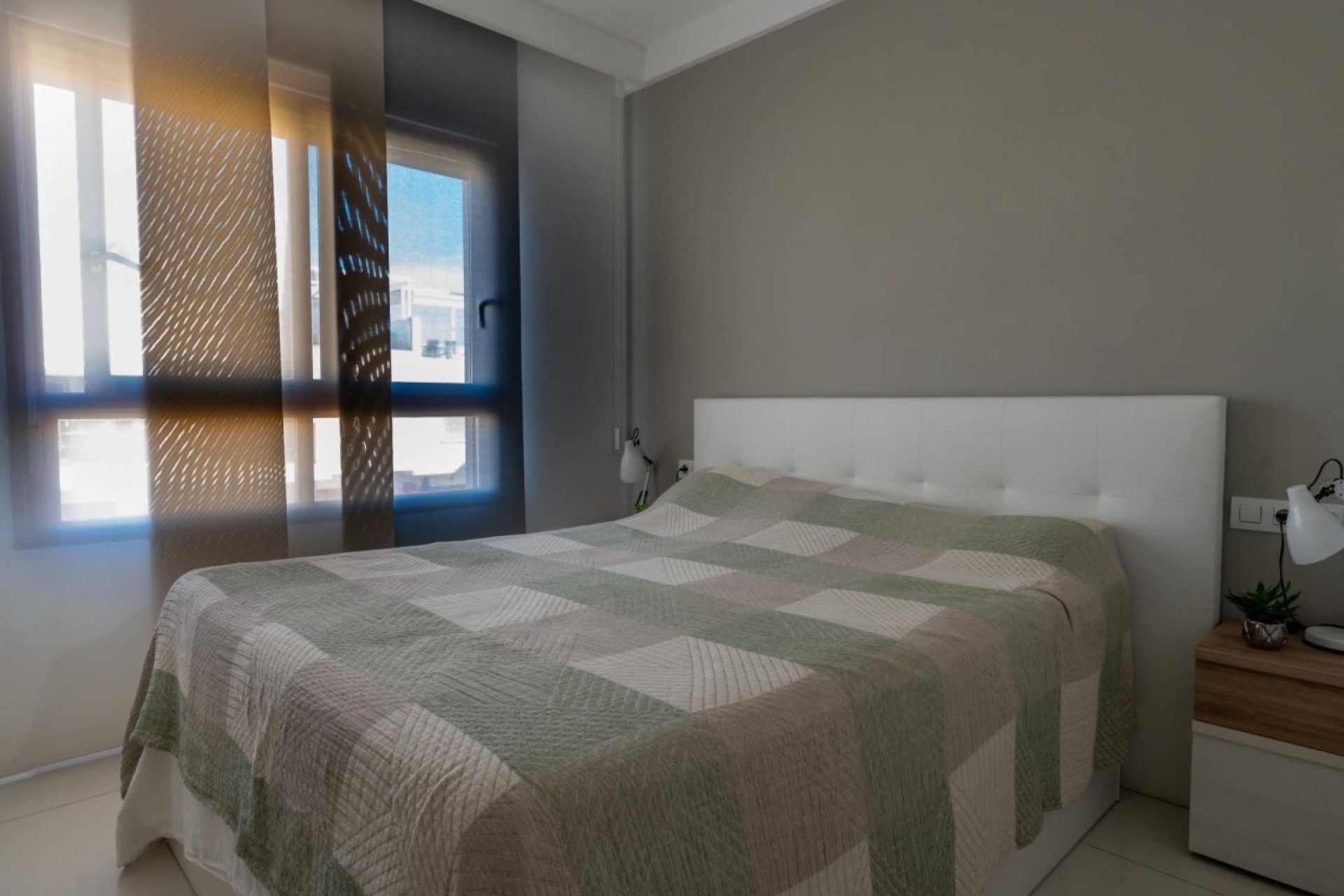 Resale - Wohnung / Apartment -
Torre de la Horadada
