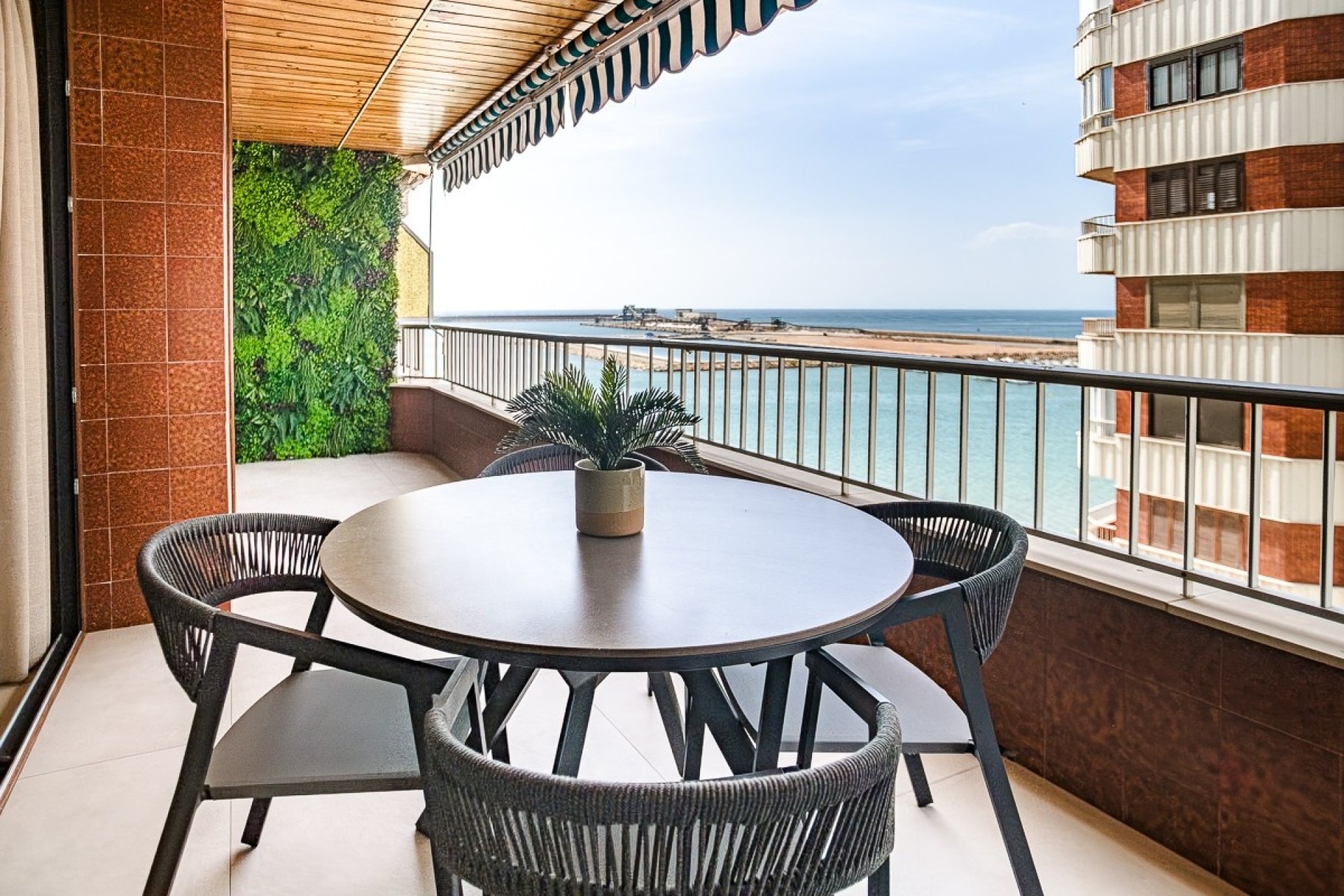 Resale - Wohnung / Apartment -
Torrevieja - Acequion