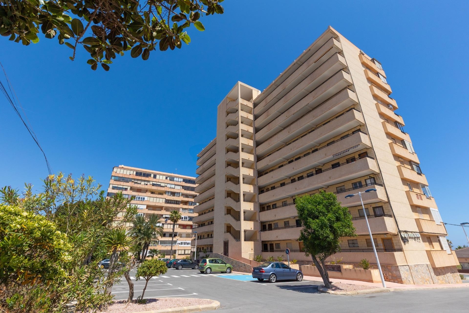 Resale - Wohnung / Apartment -
Torrevieja - Cabo Cervera