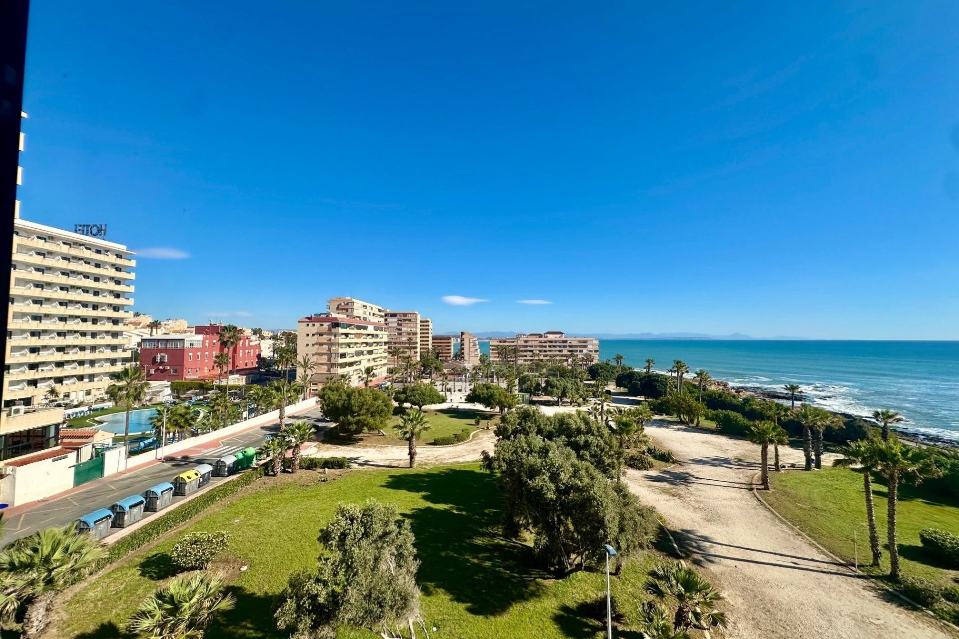Resale - Wohnung / Apartment -
Torrevieja - Cabo Cervera