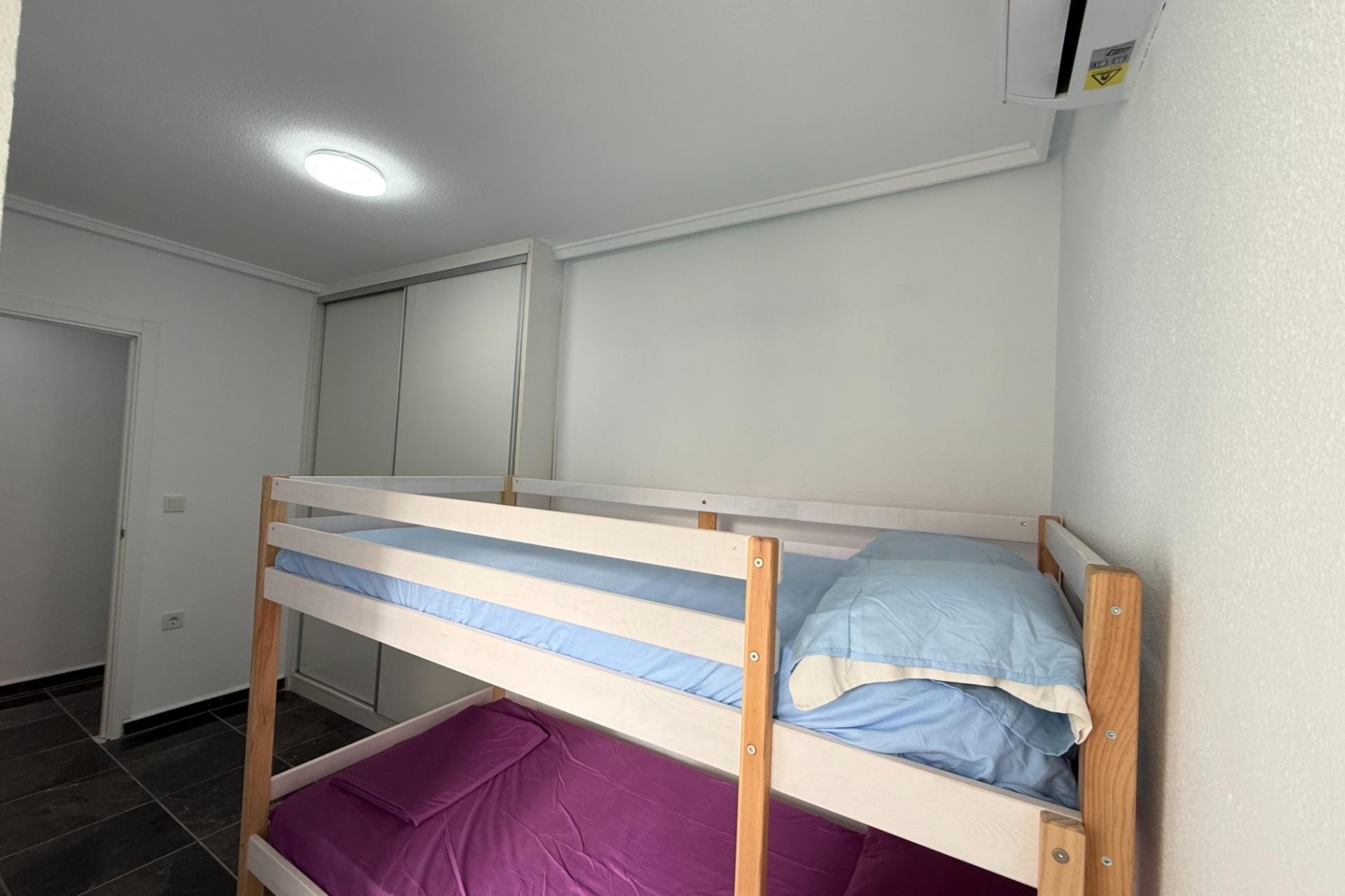 Resale - Wohnung / Apartment -
Torrevieja - Center