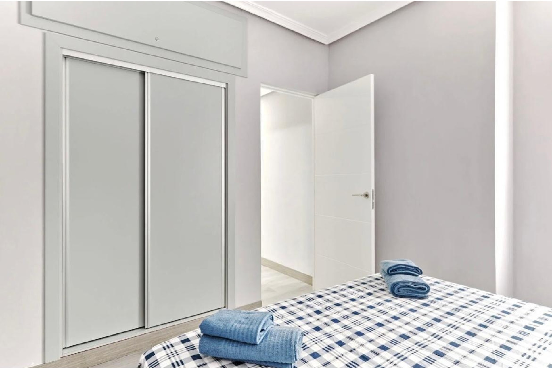 Resale - Wohnung / Apartment -
Torrevieja - Center