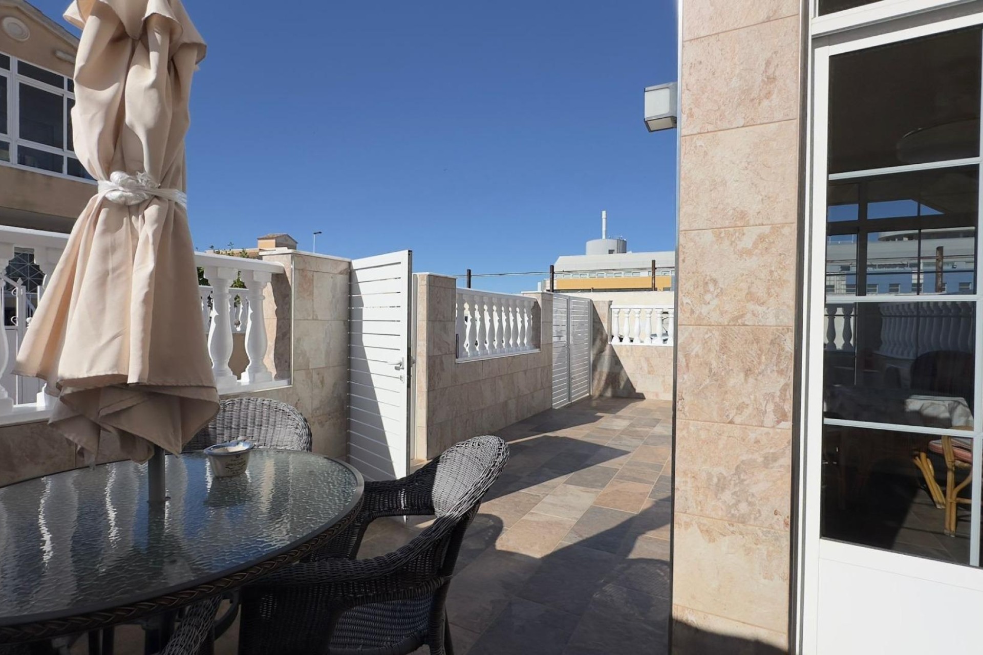 Resale - Wohnung / Apartment -
Torrevieja - Center