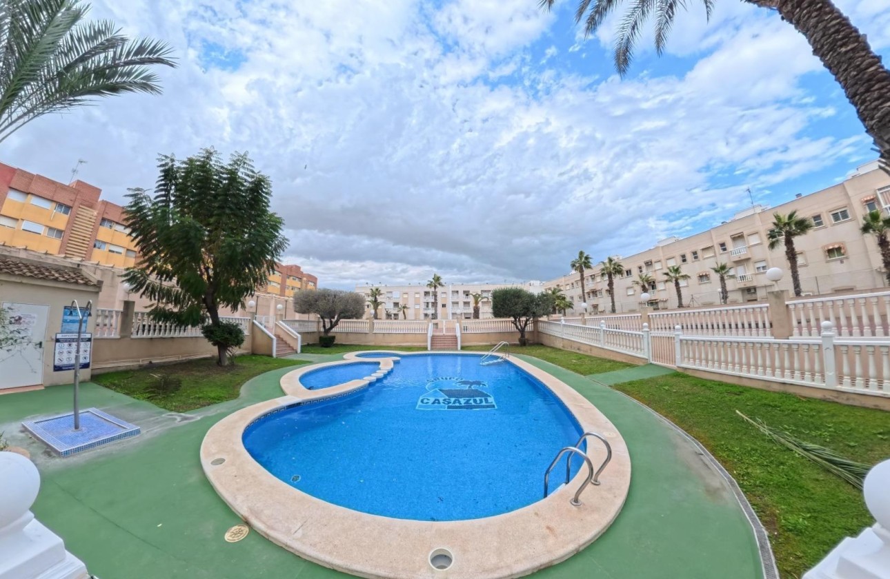 Resale - Wohnung / Apartment -
Torrevieja - Center